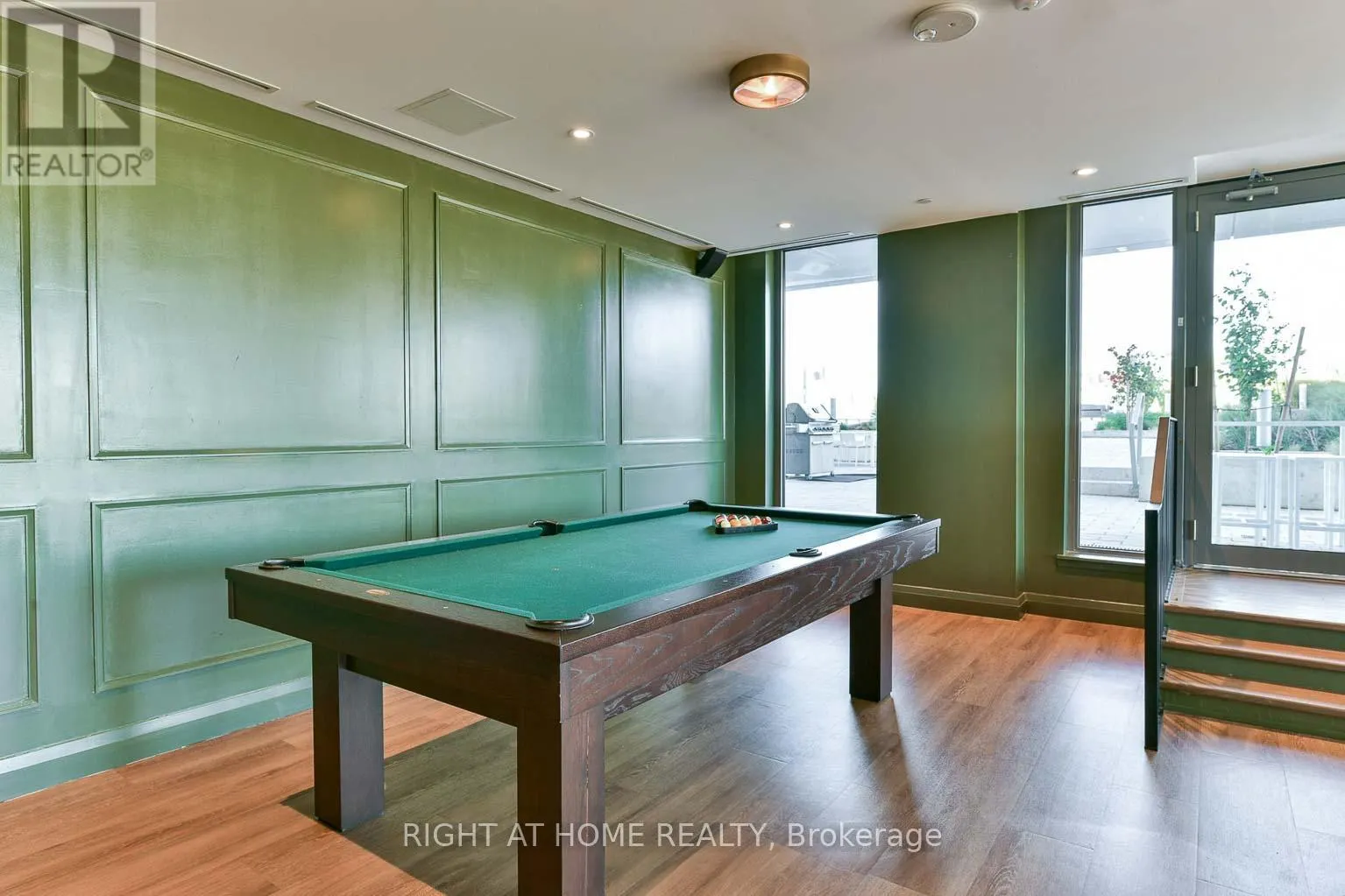 903 - 45 BASEBALL PLACE