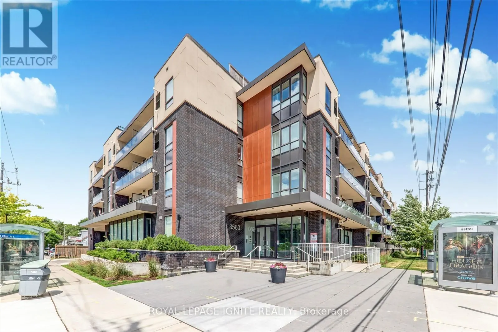 116 - 3560 ST CLAIR AVENUE E