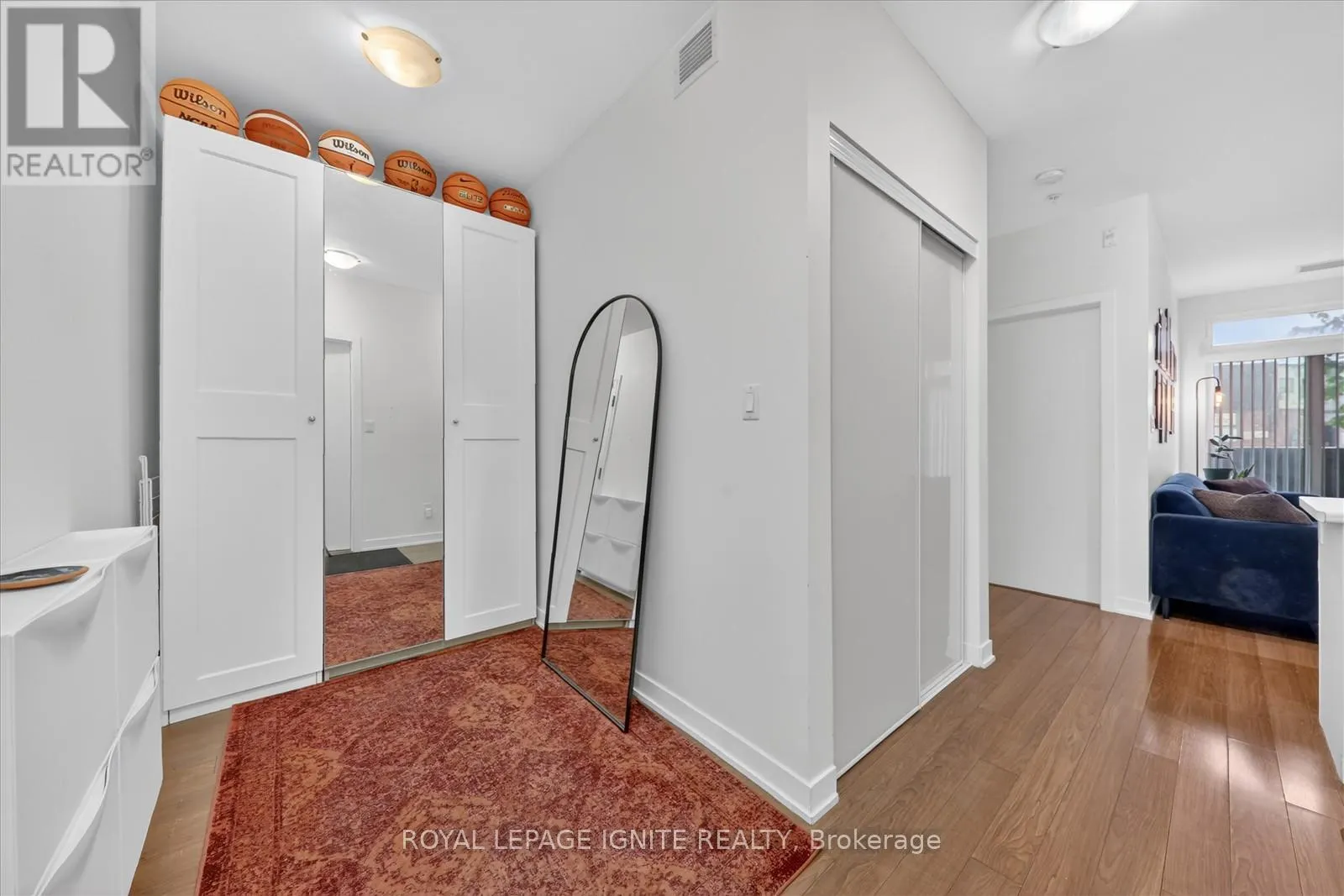 116 - 3560 ST CLAIR AVENUE E