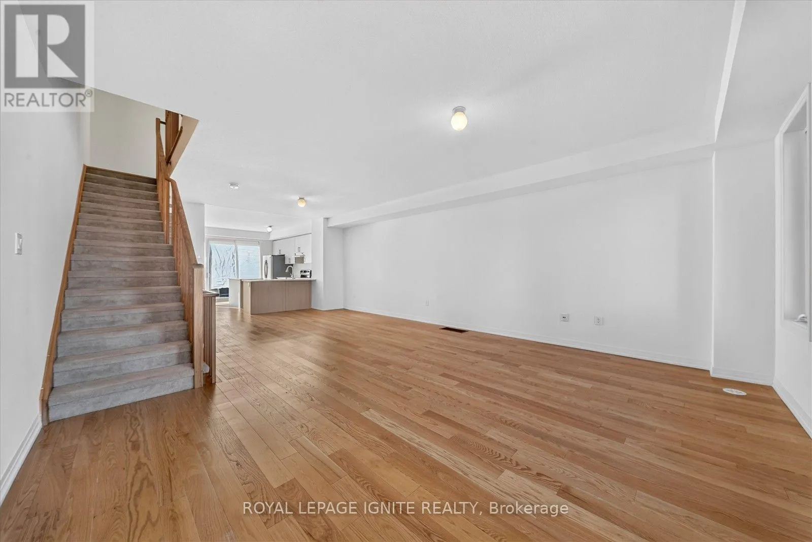 67 KING GEORGE WAY