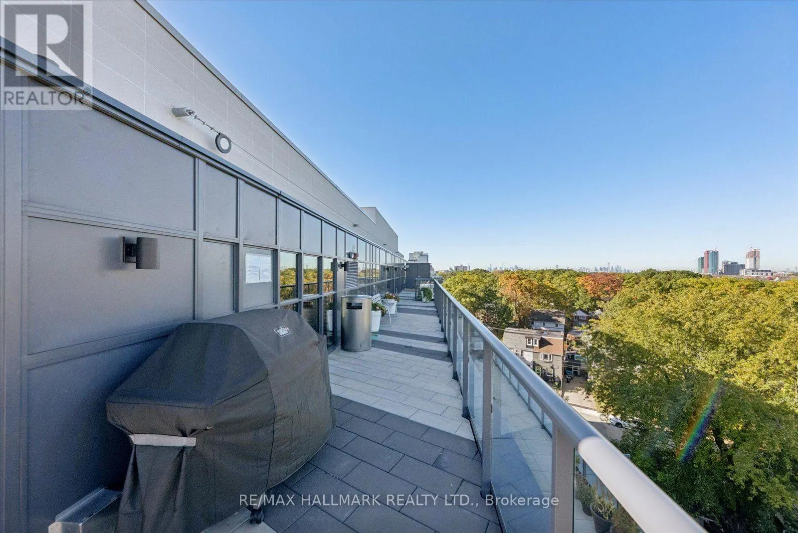 305 - 1400 KINGSTON ROAD