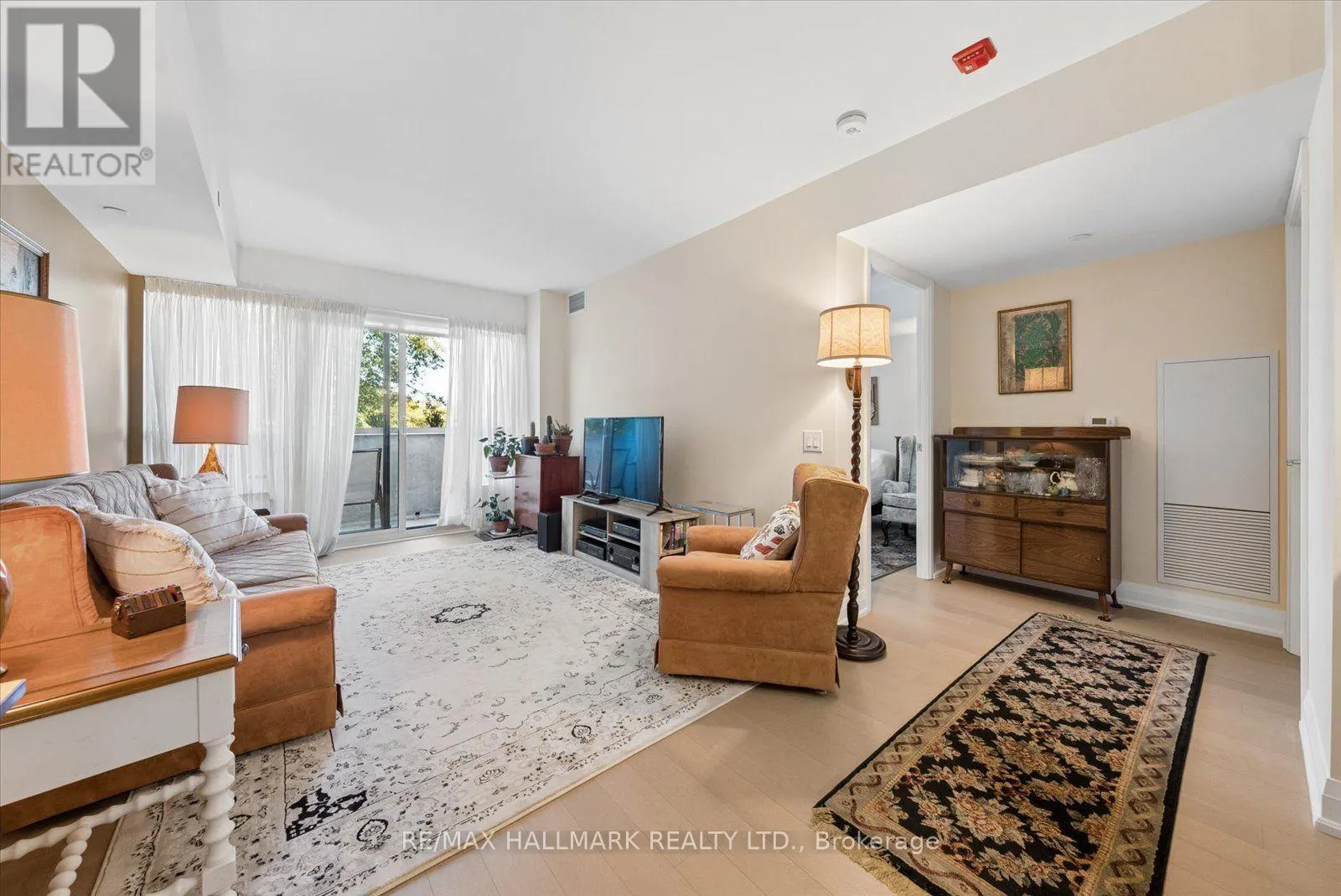 305 - 1400 KINGSTON ROAD