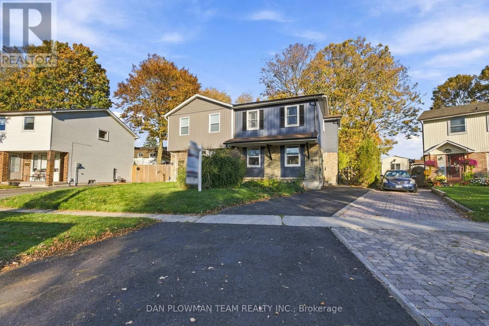 1385 FENELON CRESCENT