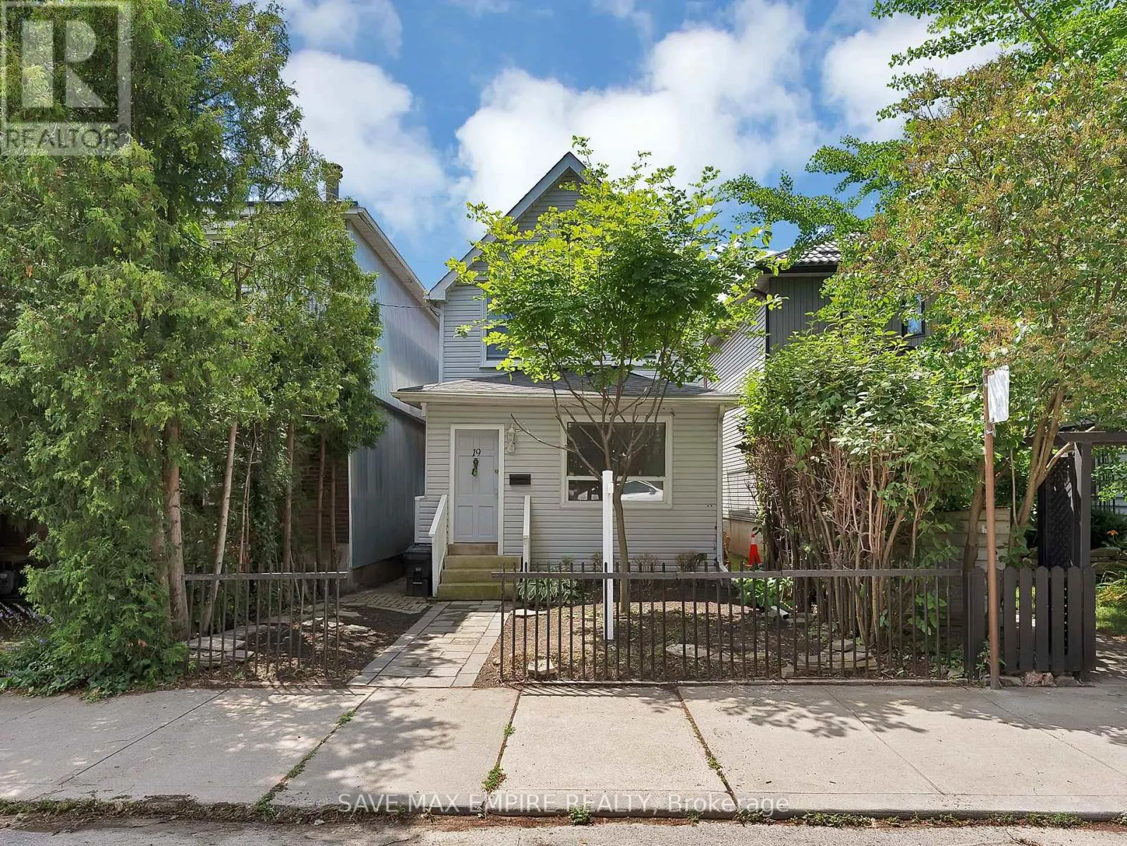 19 MINTO STREET