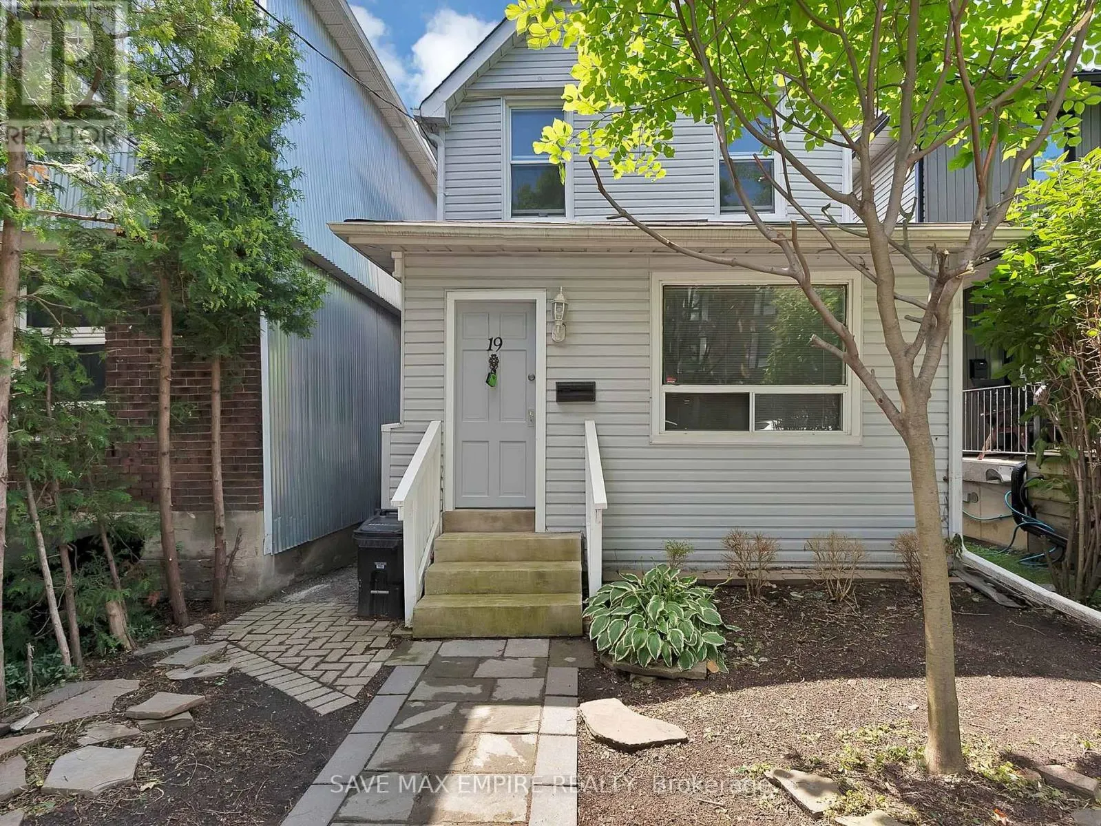 19 MINTO STREET