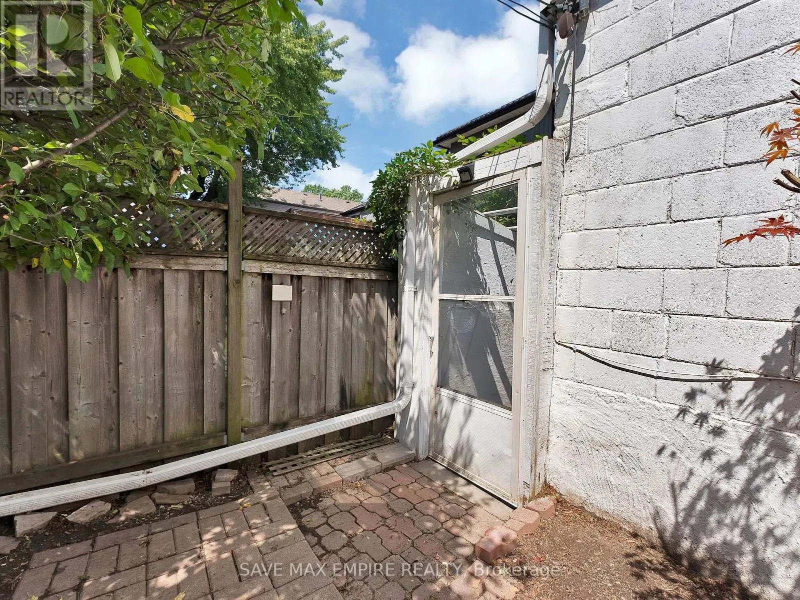 19 MINTO STREET