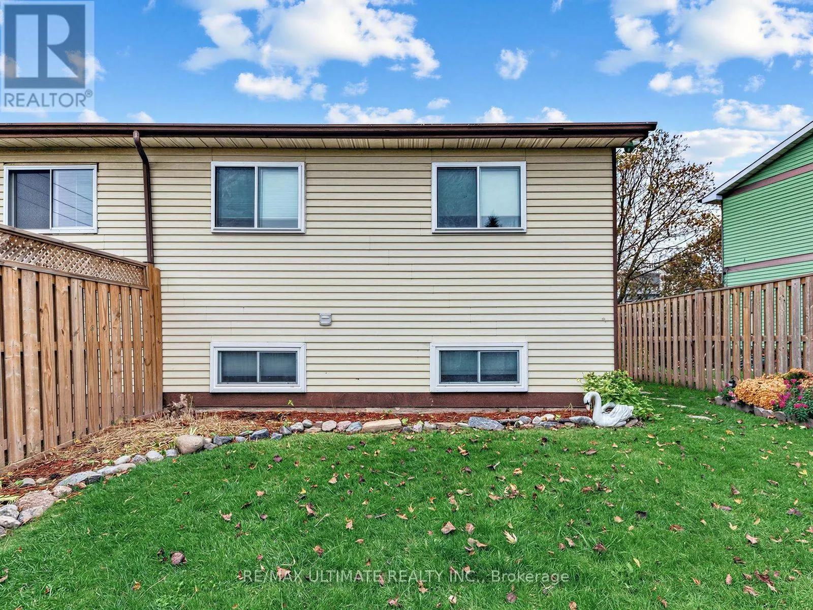 375 CALVERT COURT