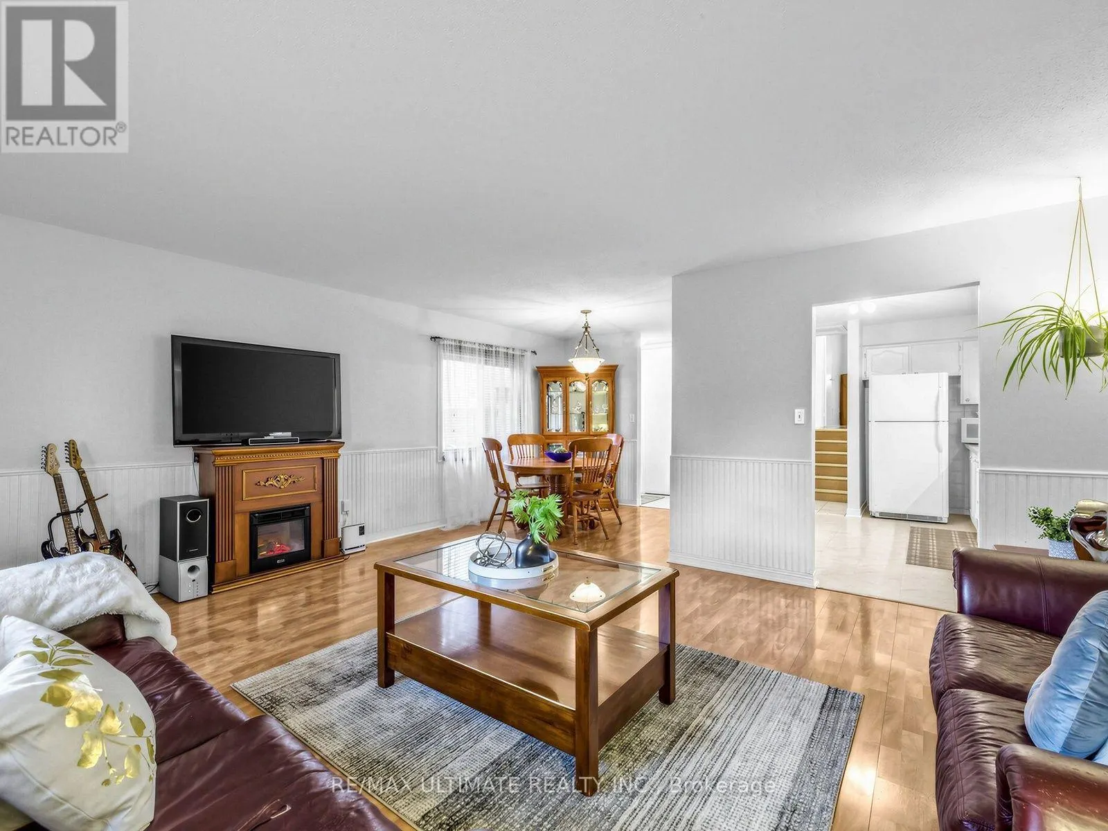 375 CALVERT COURT
