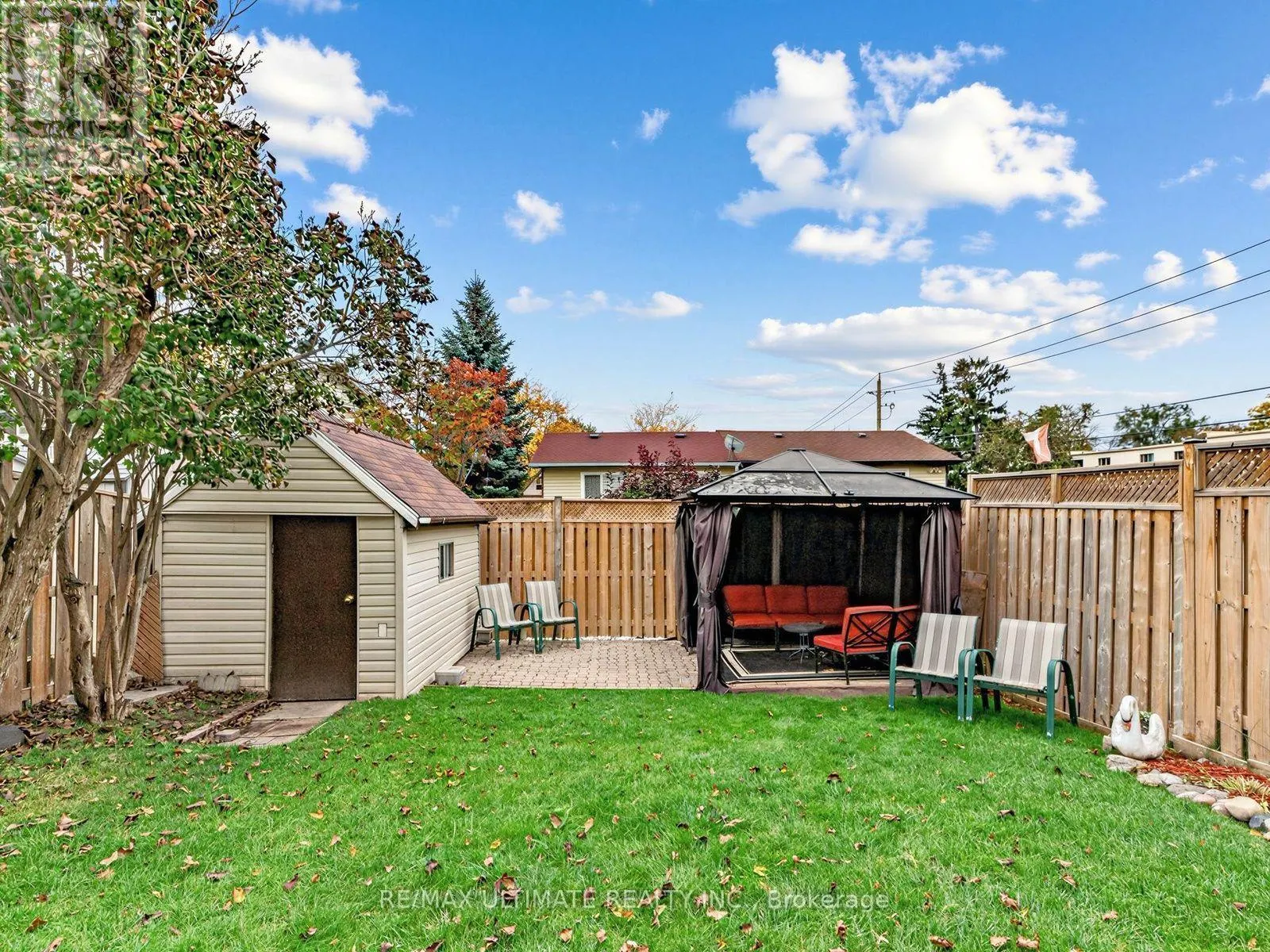 375 CALVERT COURT