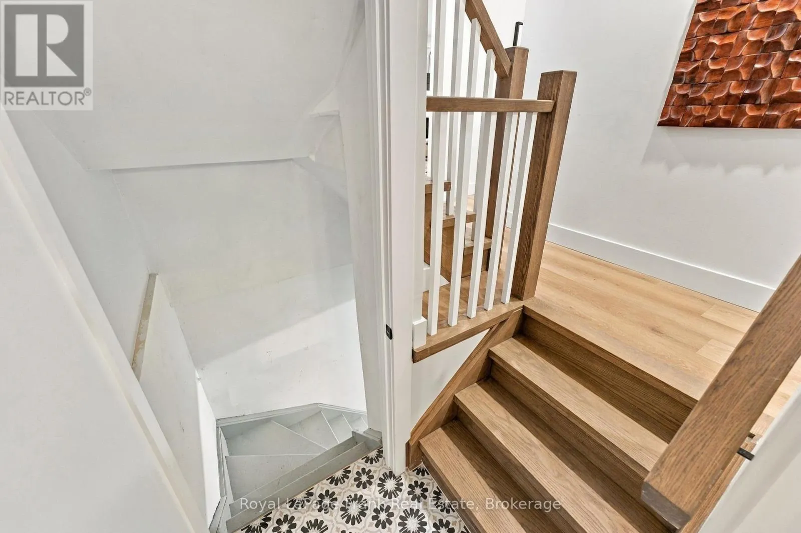 10 DELANEY DRIVE