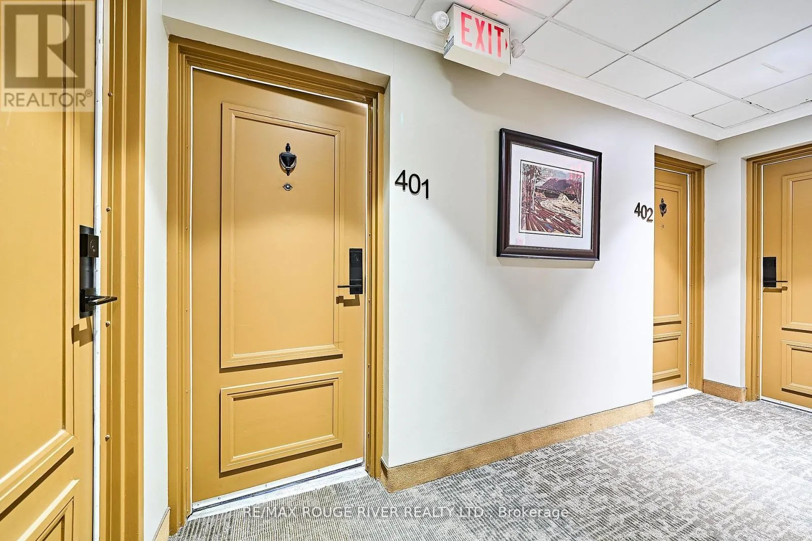 401 - 337 SIMCOE STREET #401