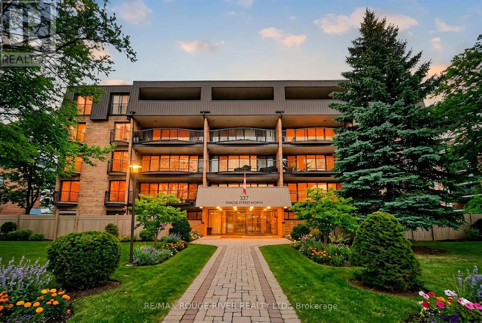 401 - 337 SIMCOE STREET #401