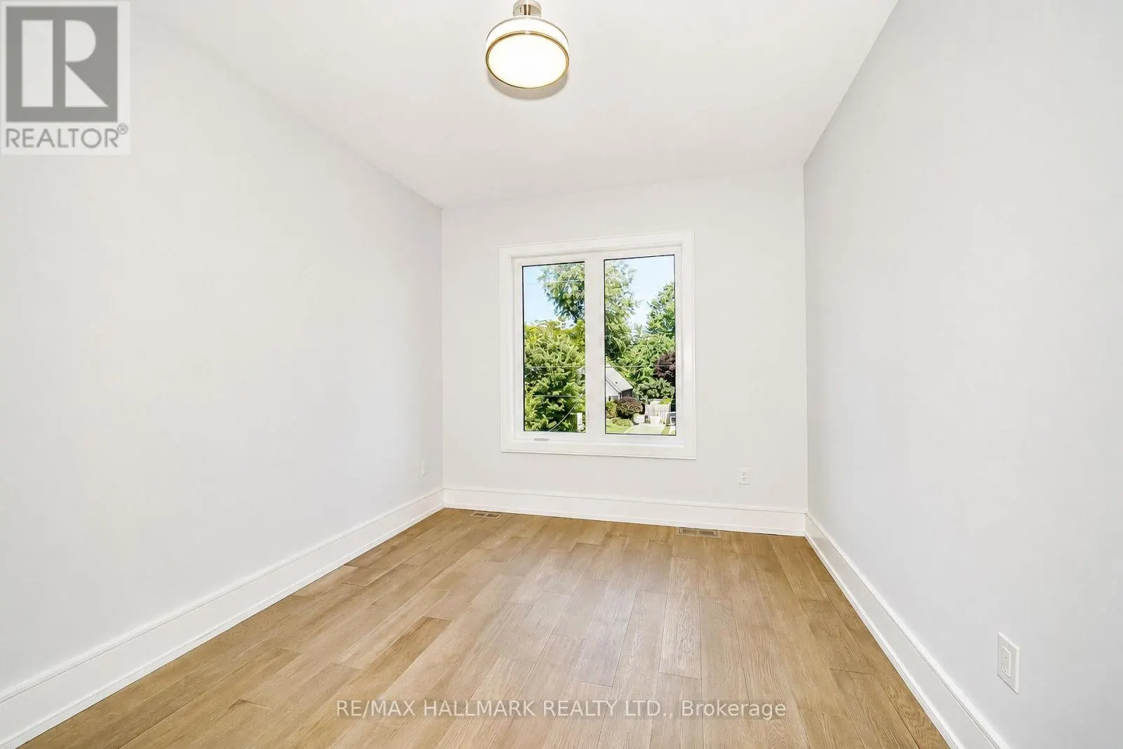 27 SUNDRIDGE DRIVE