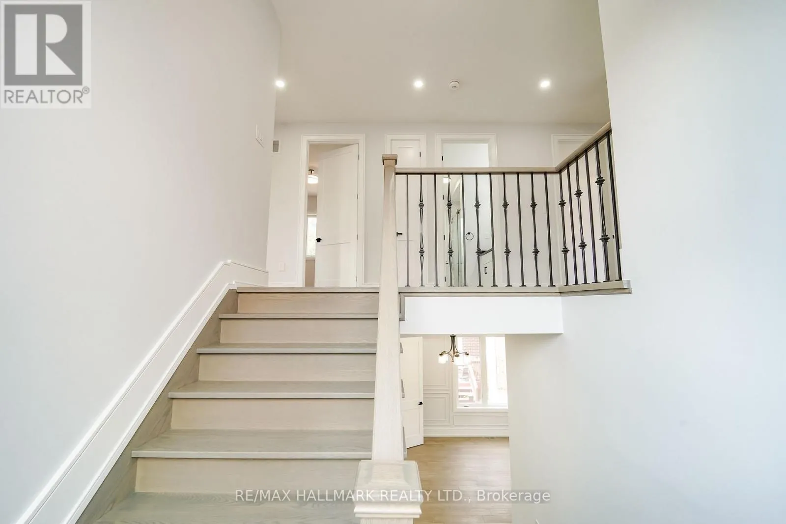 27 SUNDRIDGE DRIVE