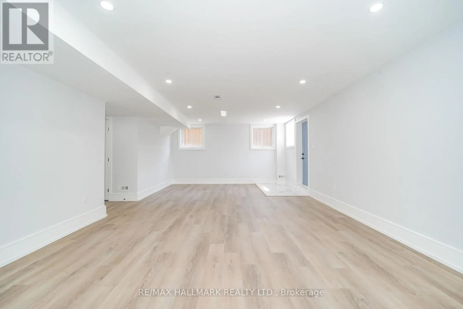 27 SUNDRIDGE DRIVE