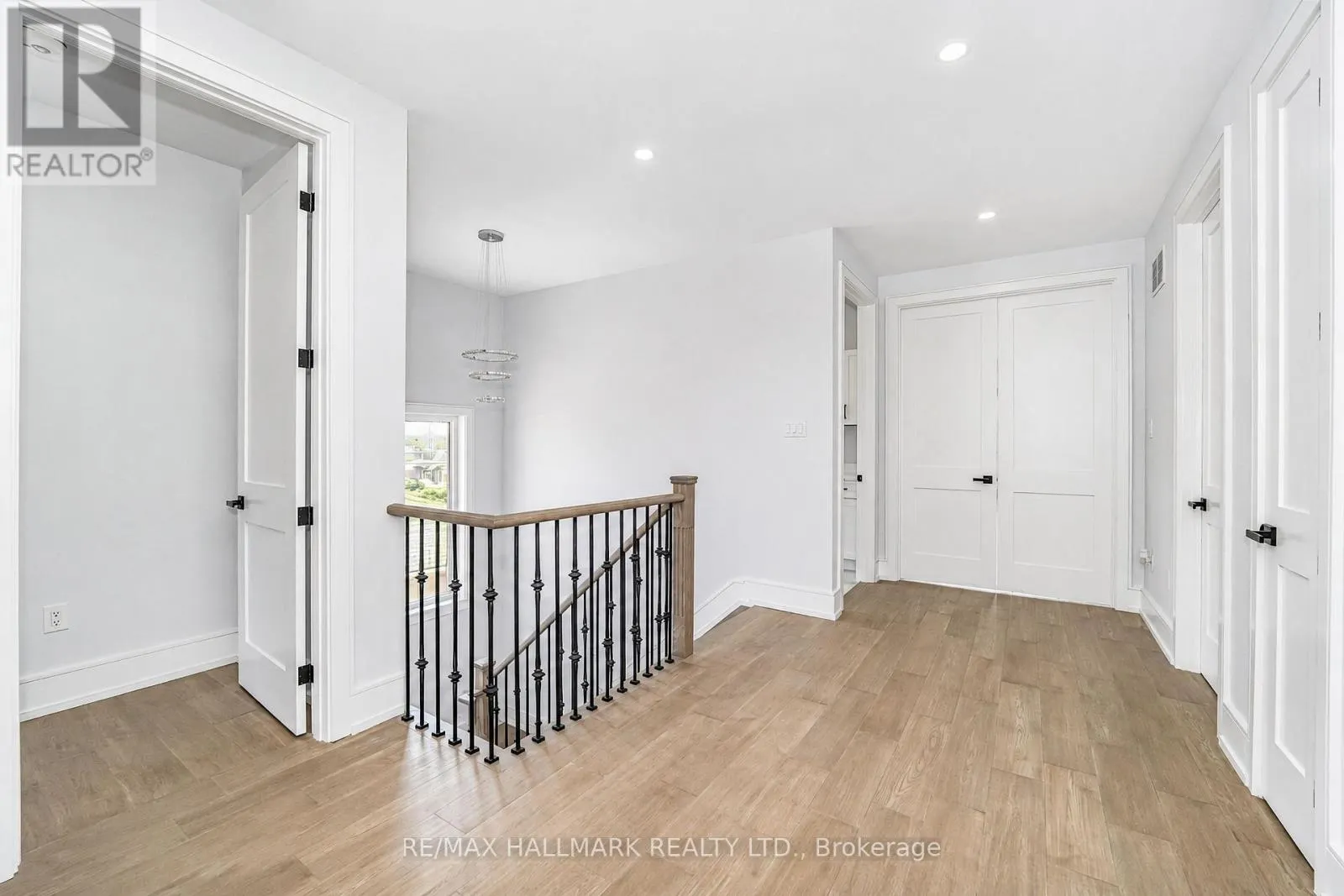 27 SUNDRIDGE DRIVE