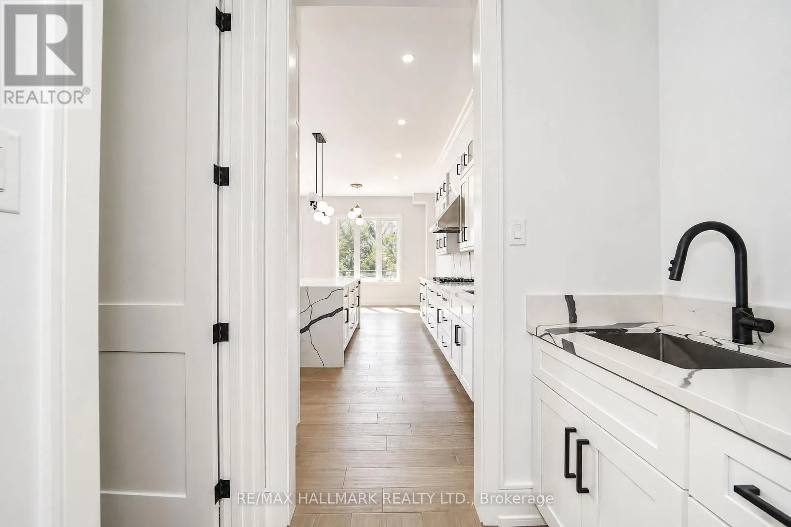 27 SUNDRIDGE DRIVE