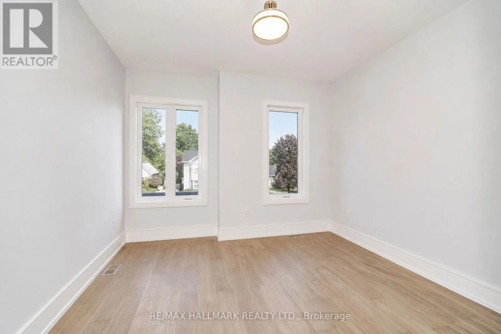 27 SUNDRIDGE DRIVE