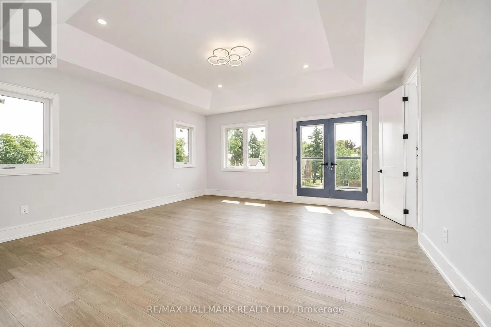 27 SUNDRIDGE DRIVE