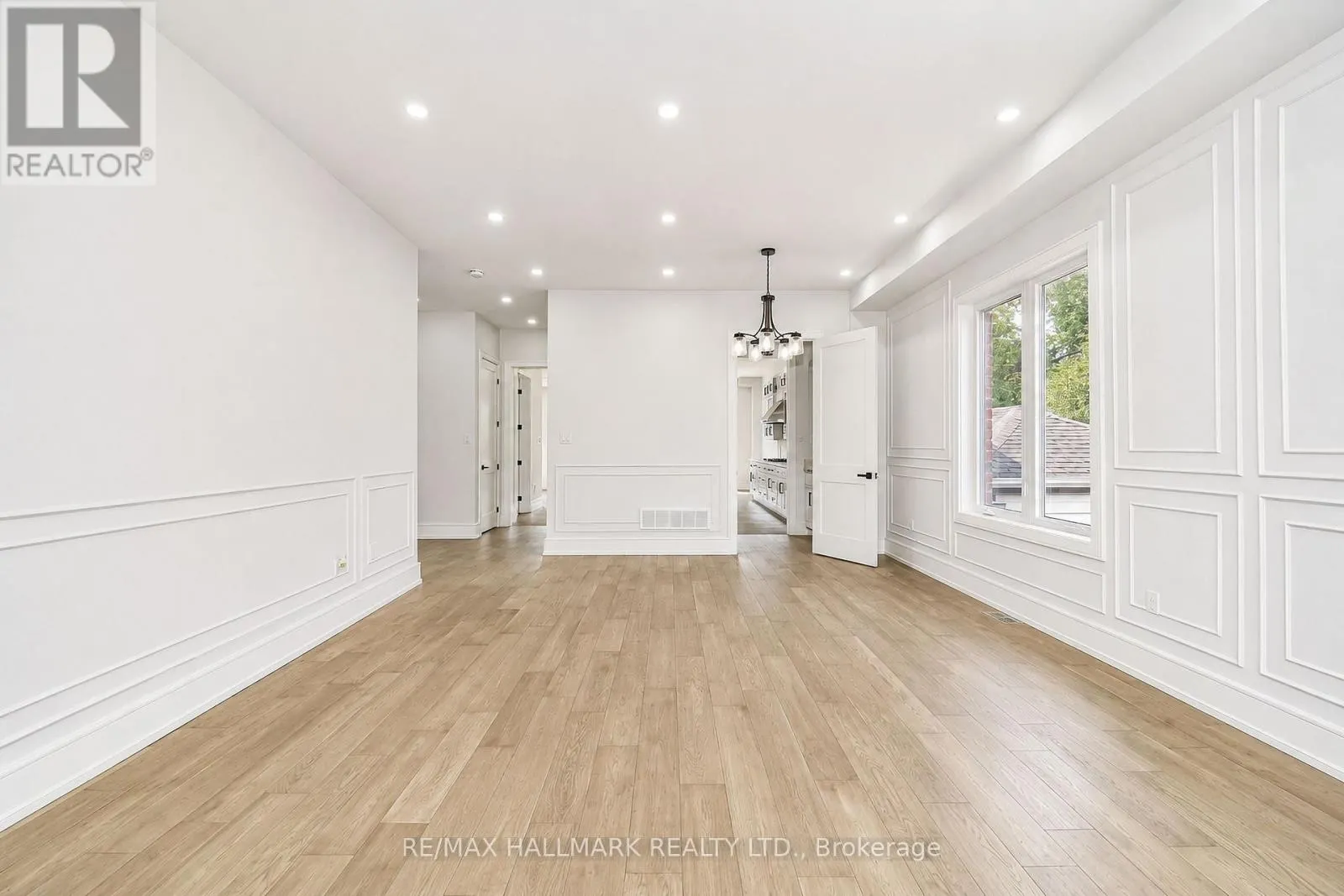 27 SUNDRIDGE DRIVE