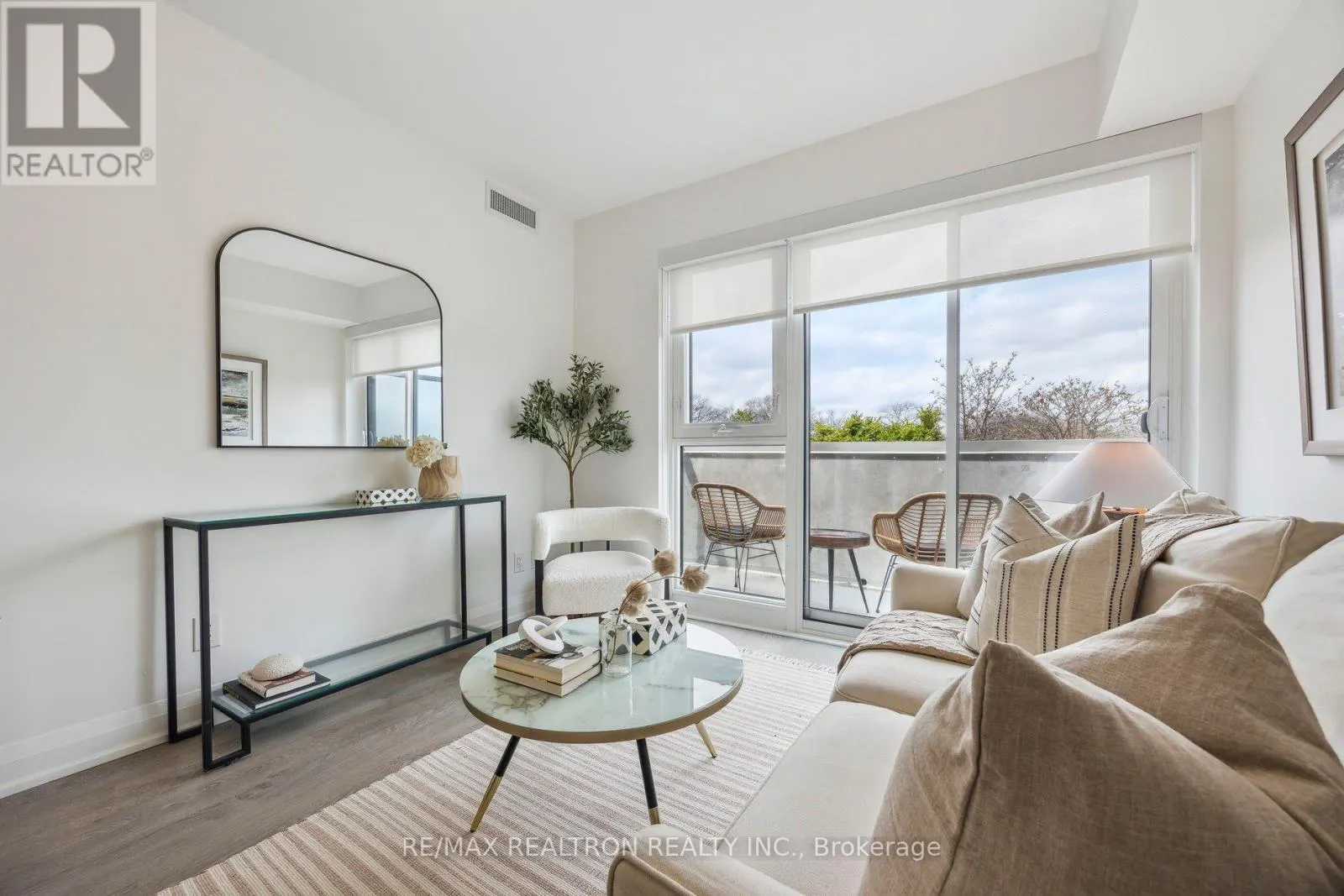 307 - 1400 KINGSTON ROAD