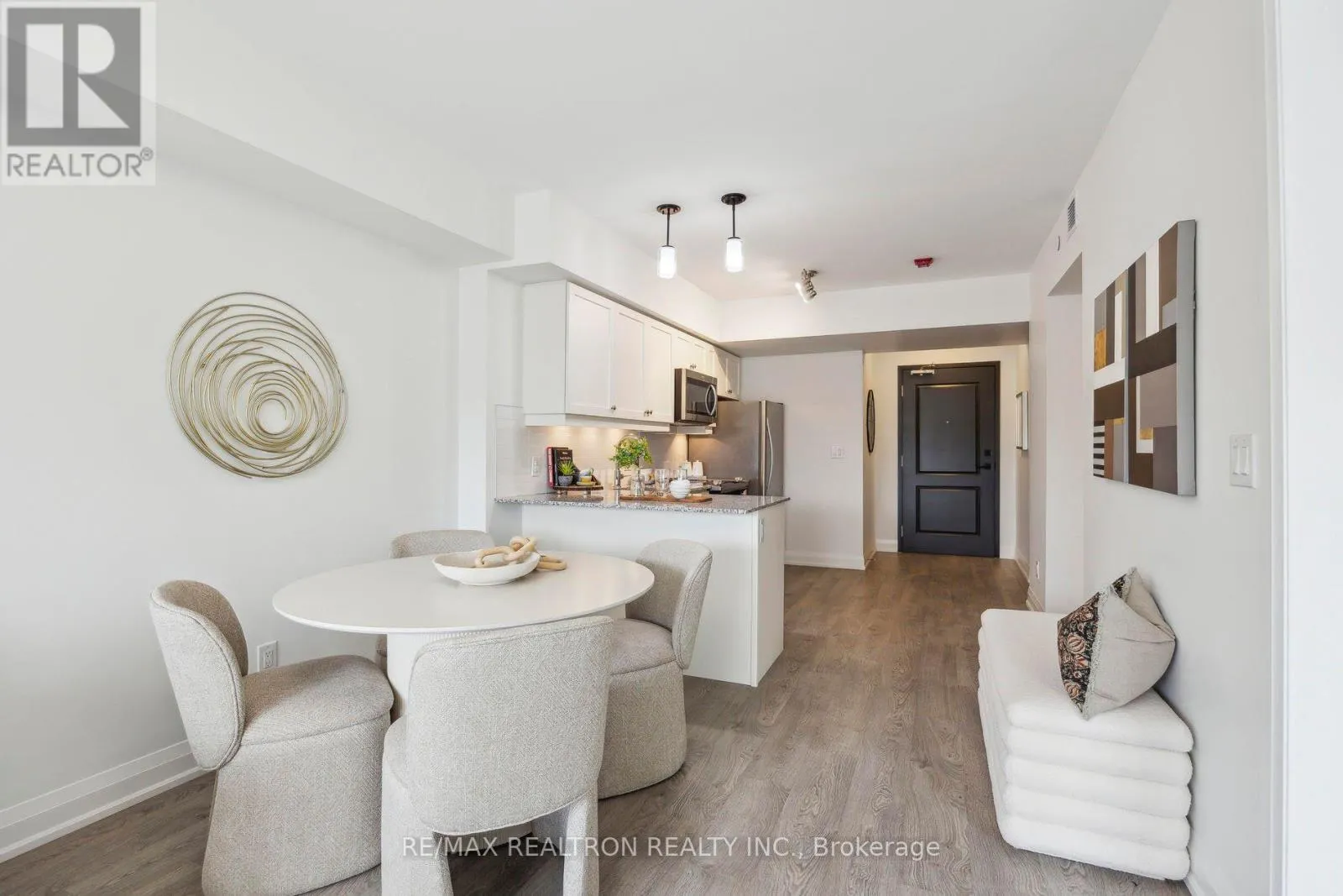 307 - 1400 KINGSTON ROAD
