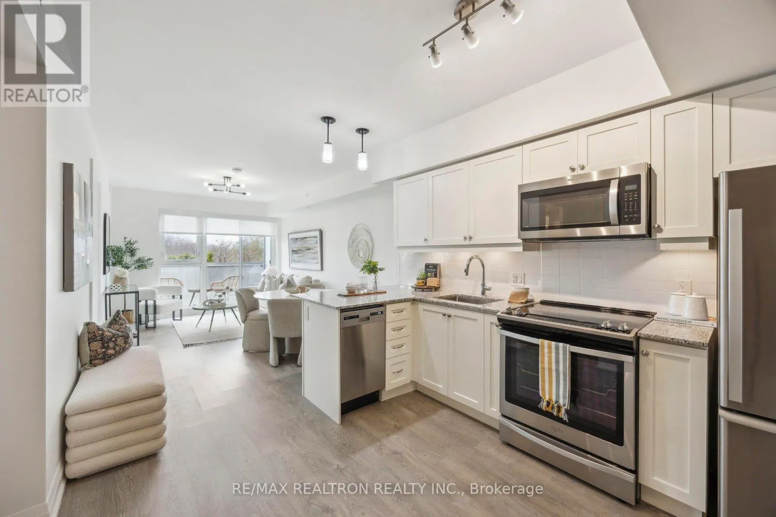 307 - 1400 KINGSTON ROAD