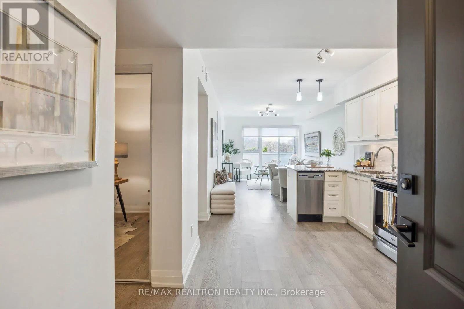 307 - 1400 KINGSTON ROAD