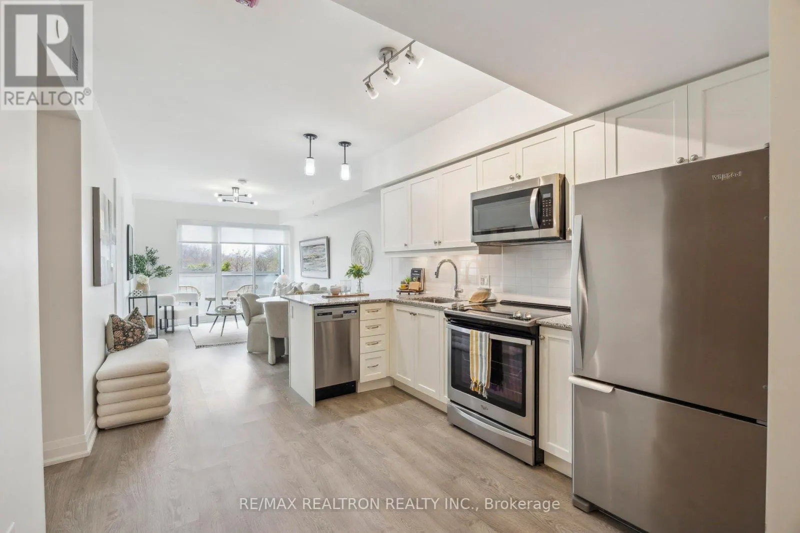 307 - 1400 KINGSTON ROAD