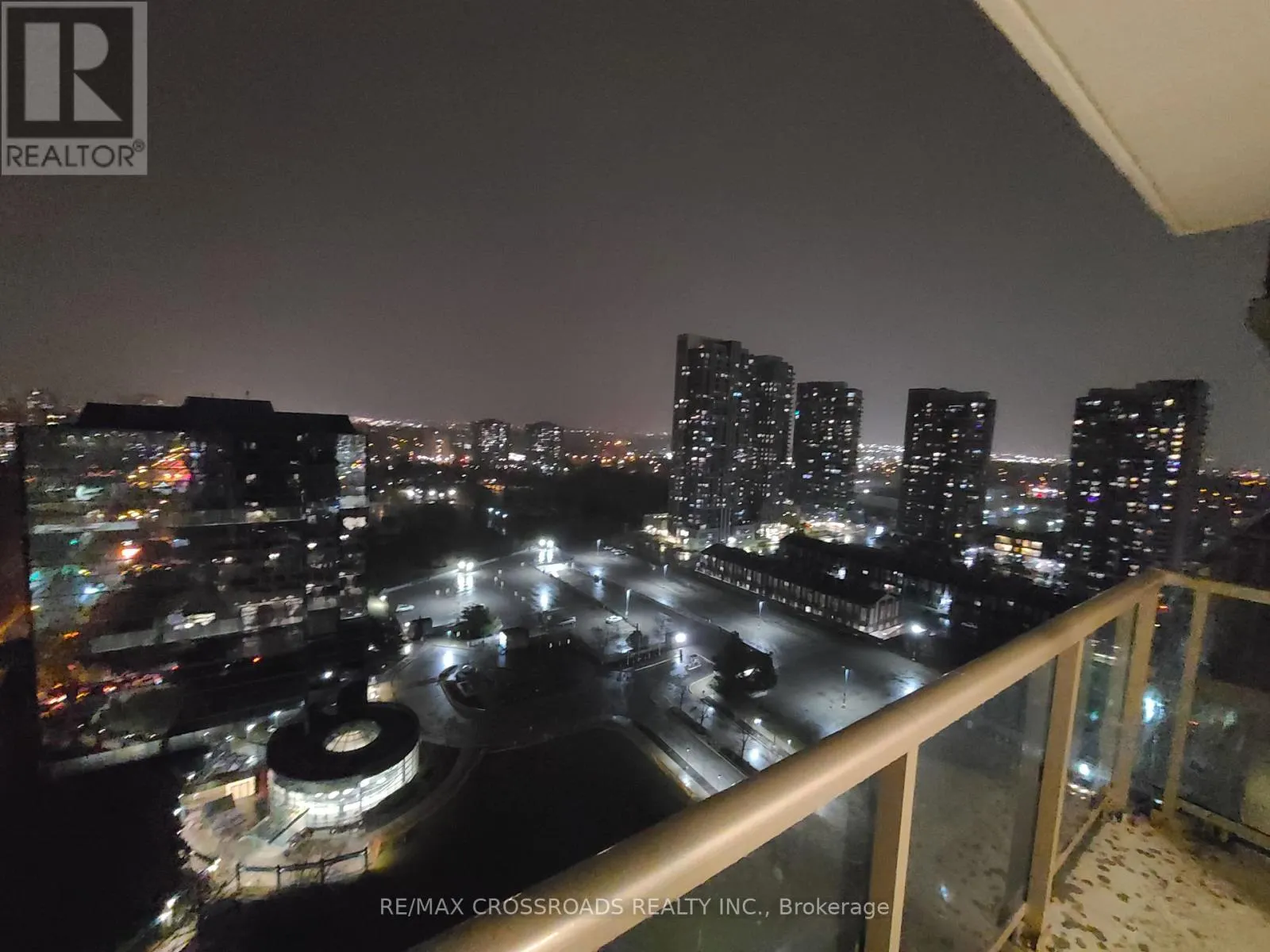 2220 - 2031 KENNEDY ROAD