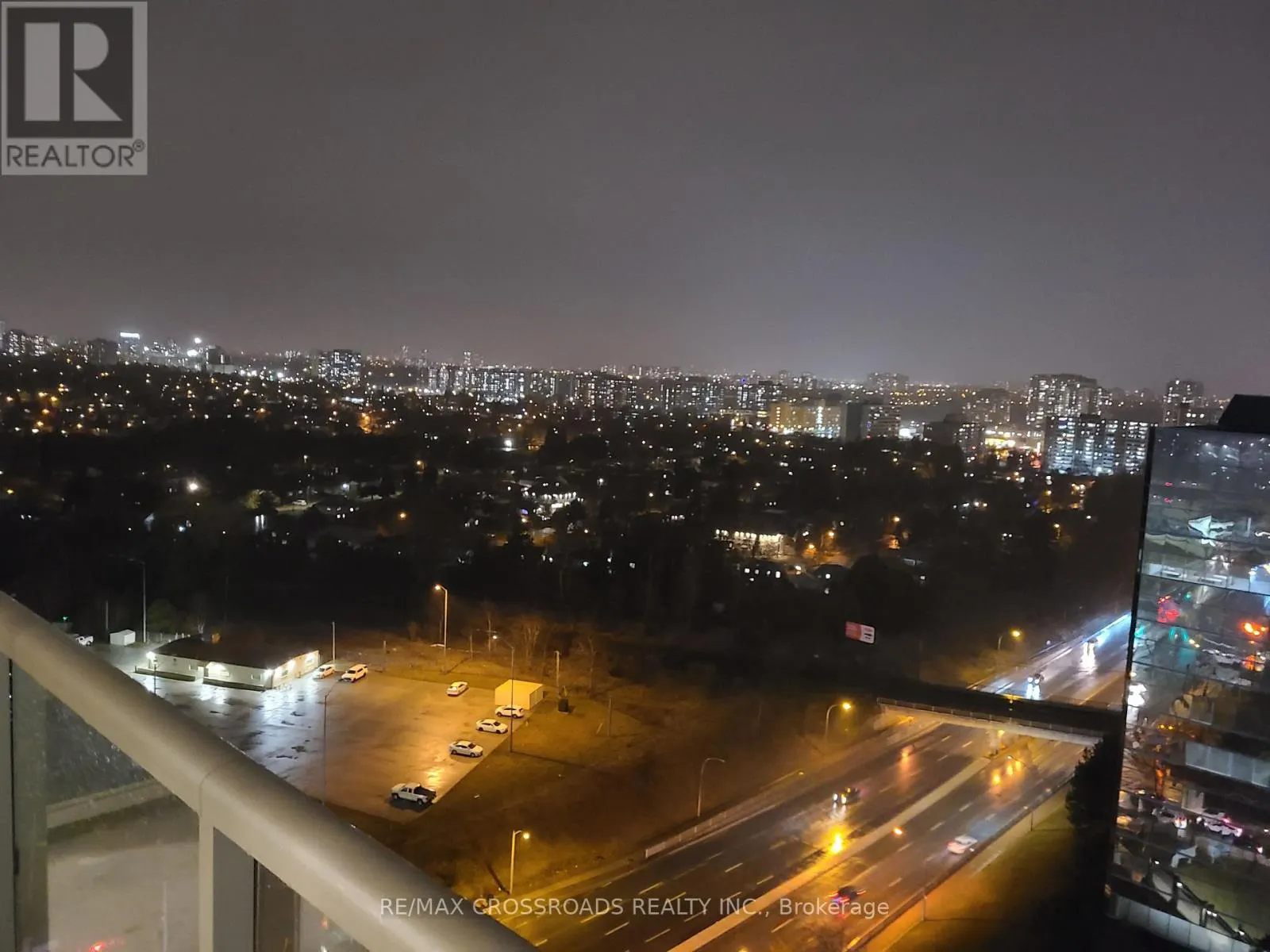 2220 - 2031 KENNEDY ROAD