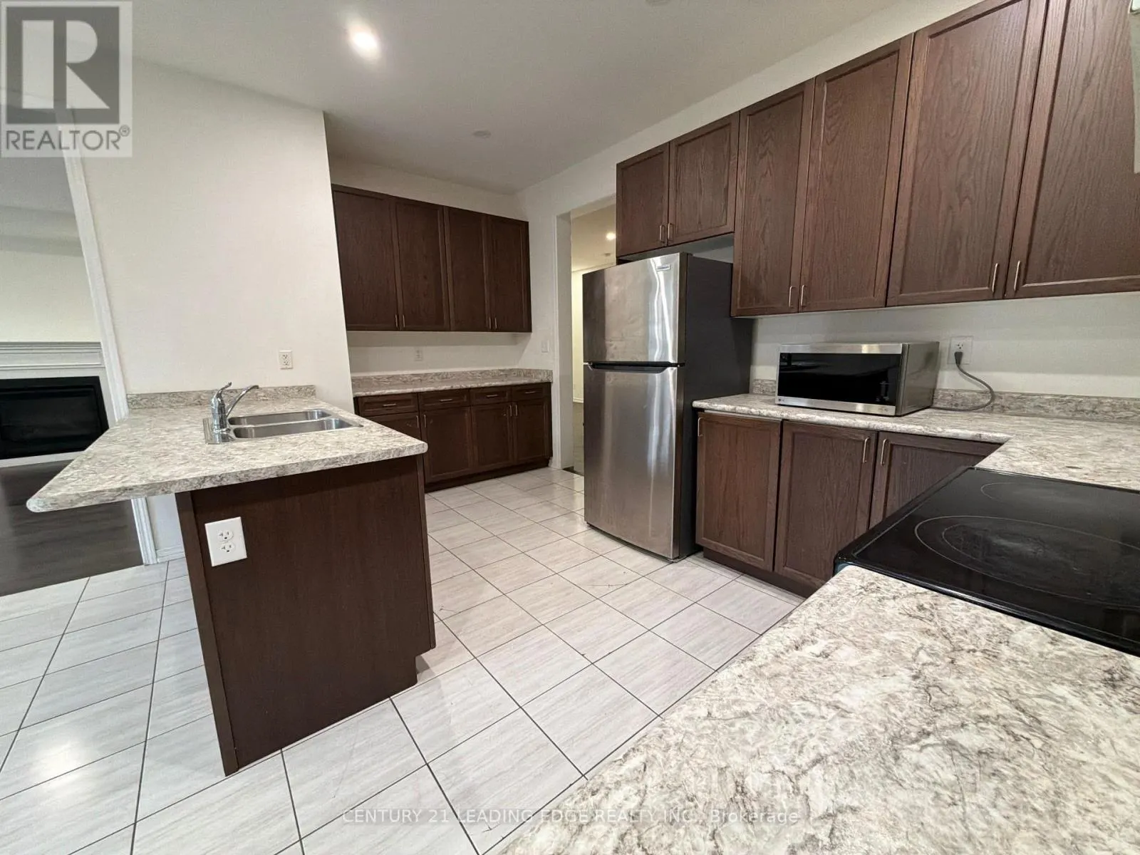 MAIN - 2432 EQUESTRIAN CRESCENT