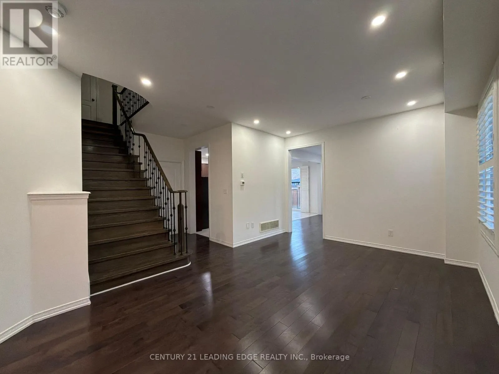 MAIN - 2432 EQUESTRIAN CRESCENT
