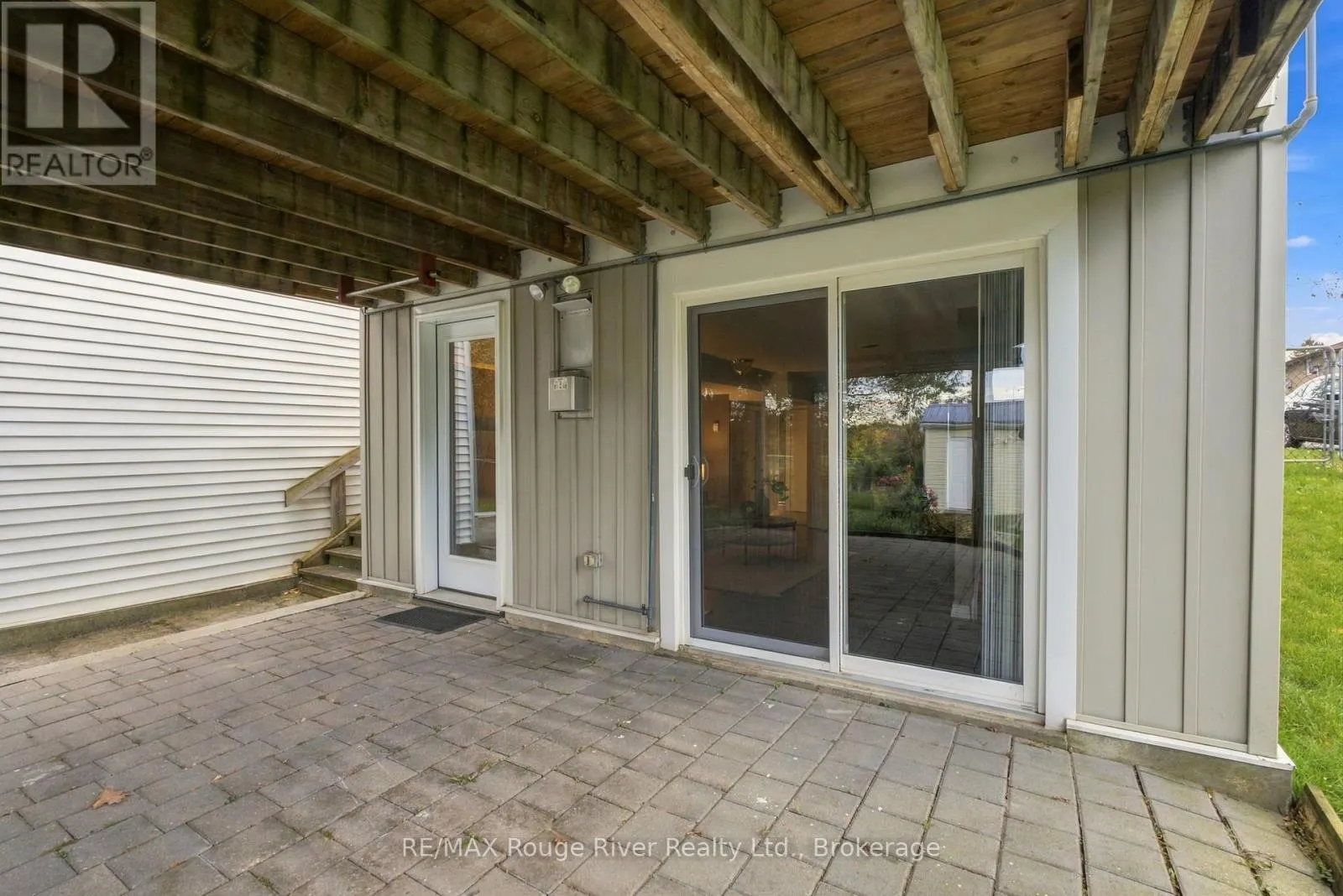 709 ATHOL STREET