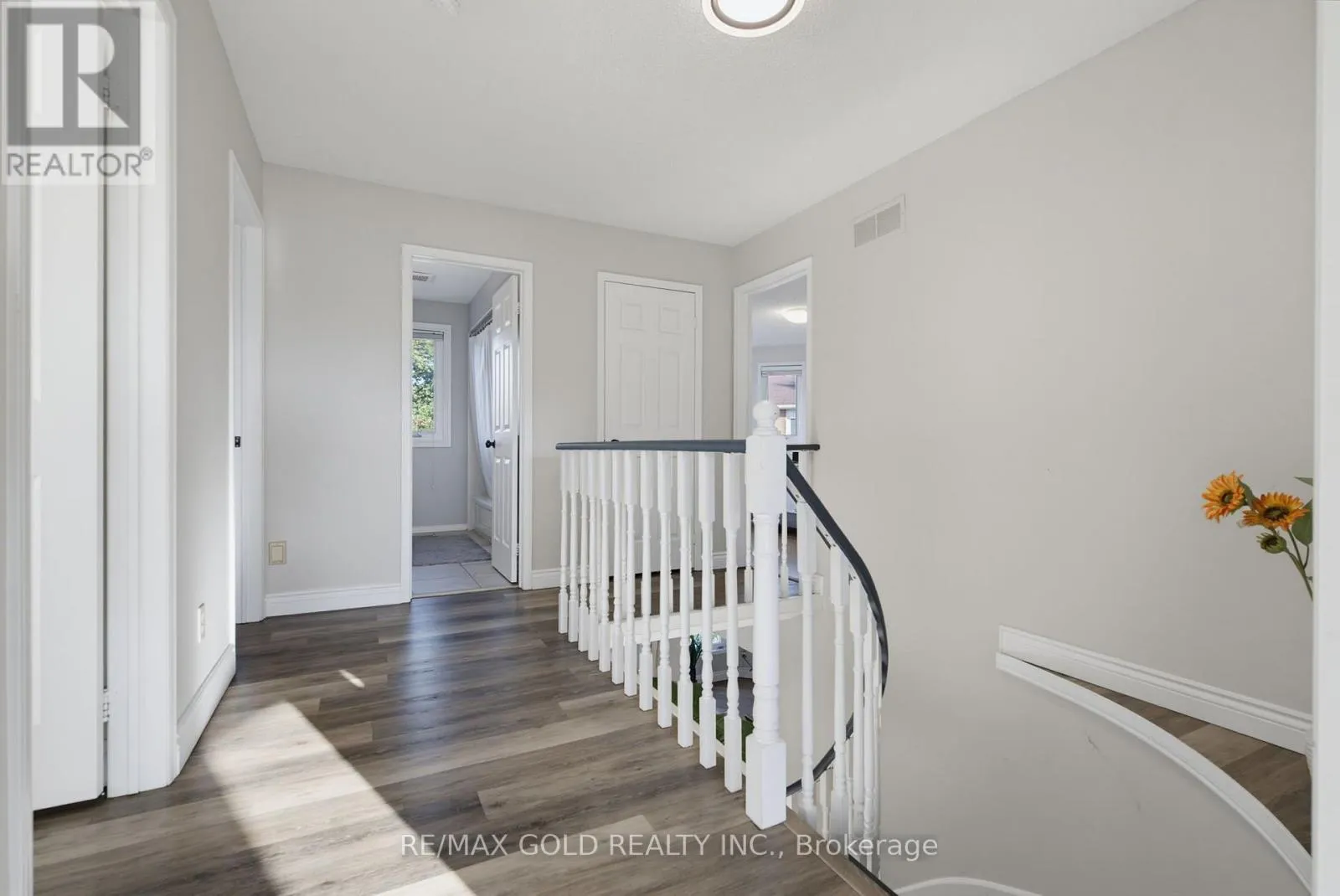 38 SILVERBIRCH PLACE