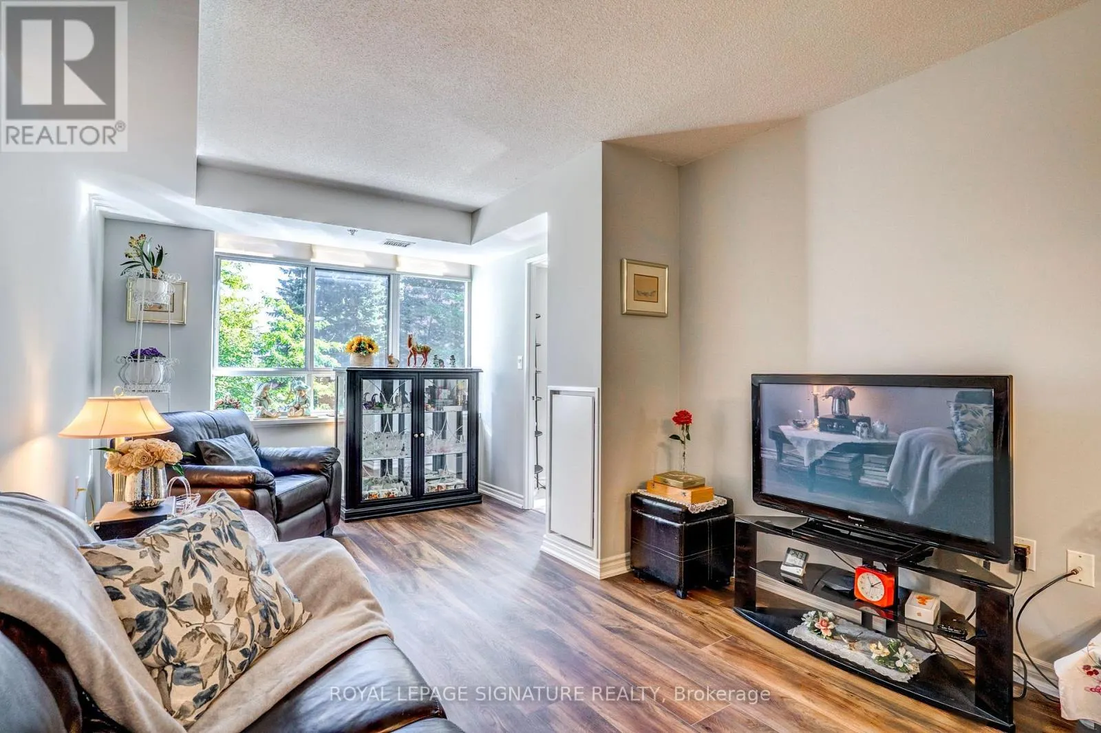 203 - 115 BONIS AVENUE