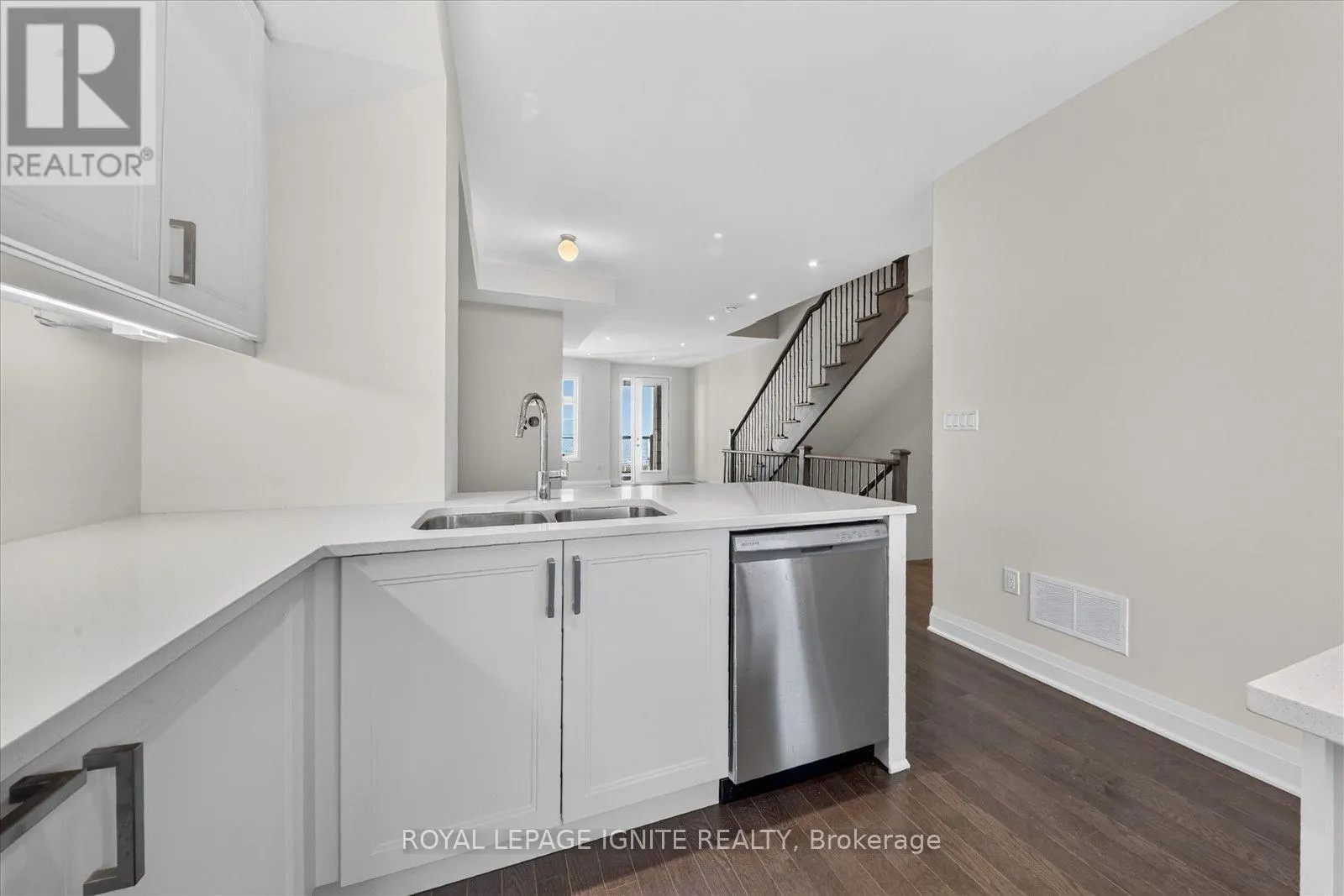 559 PORT DARLINGTON ROAD