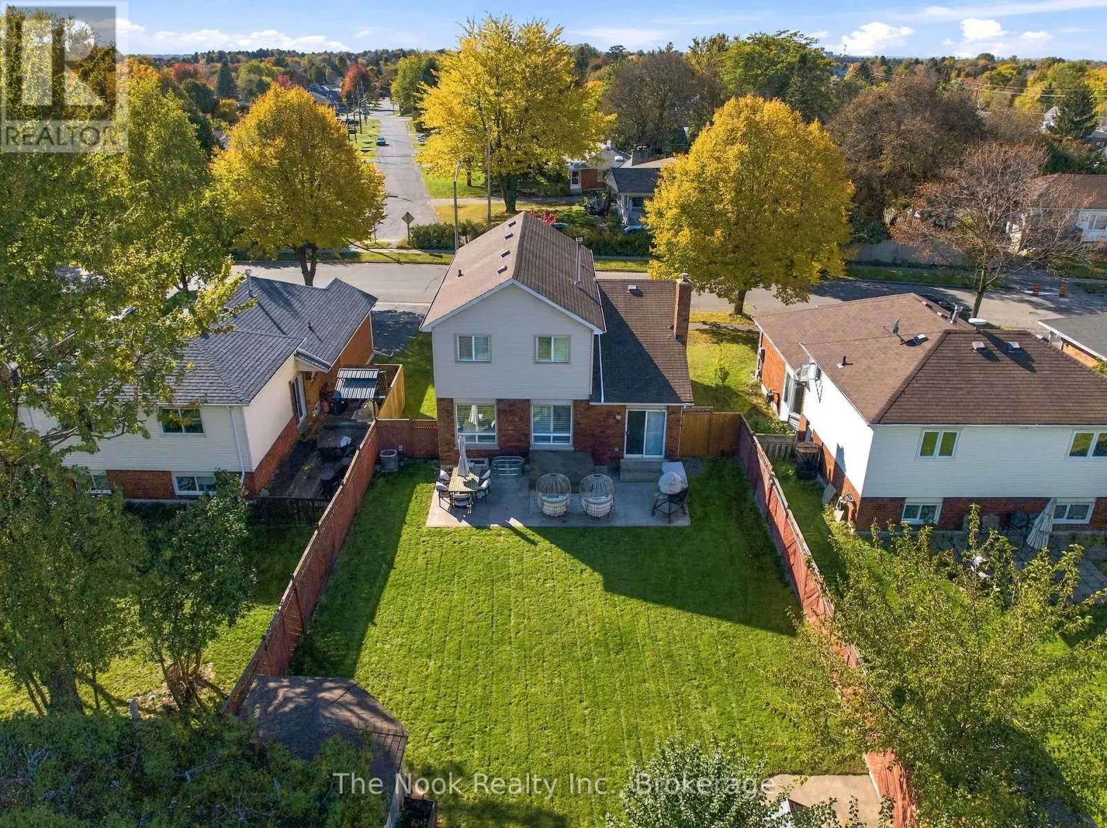 19 SANDRINGHAM DRIVE