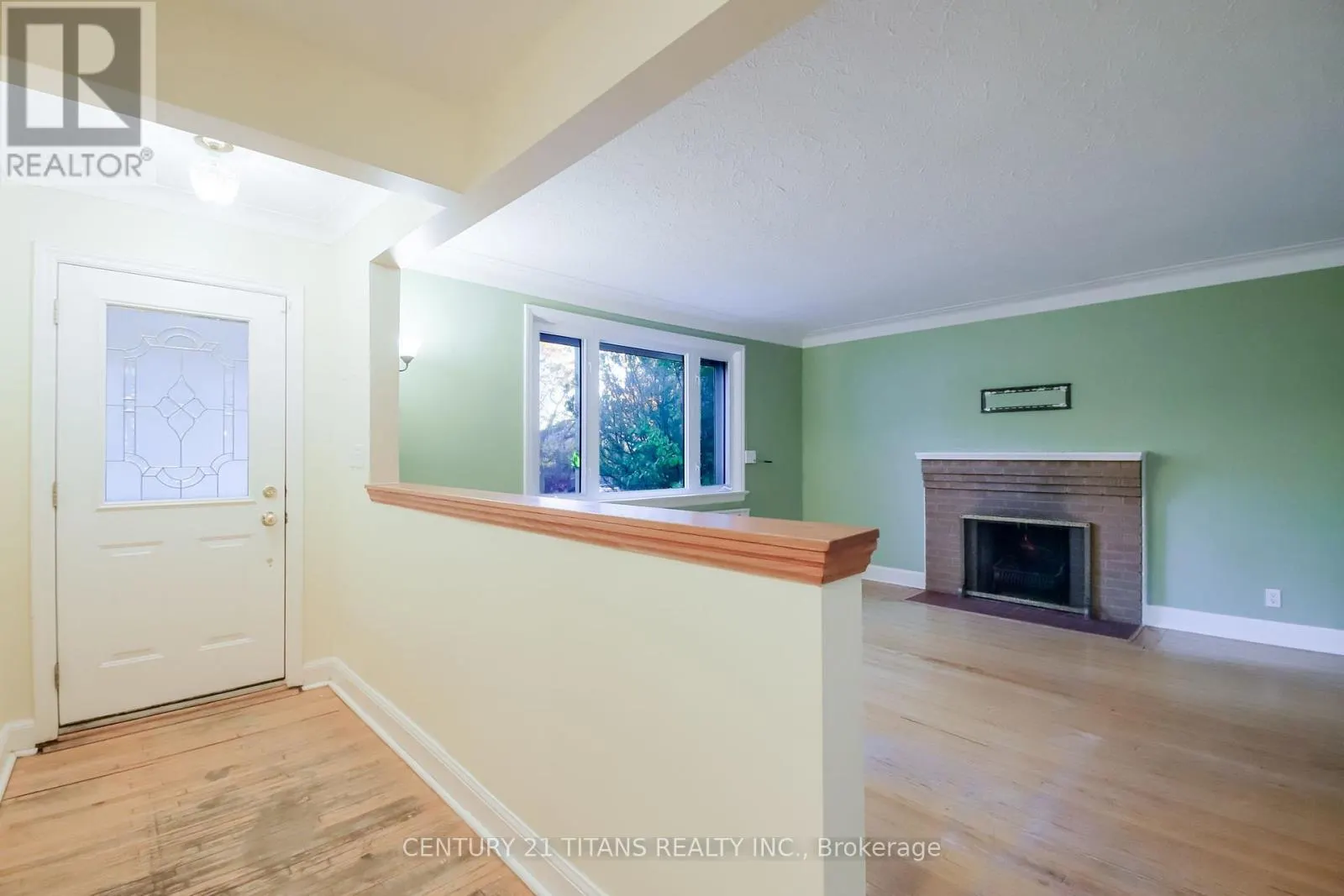 172 PHYLLIS AVENUE