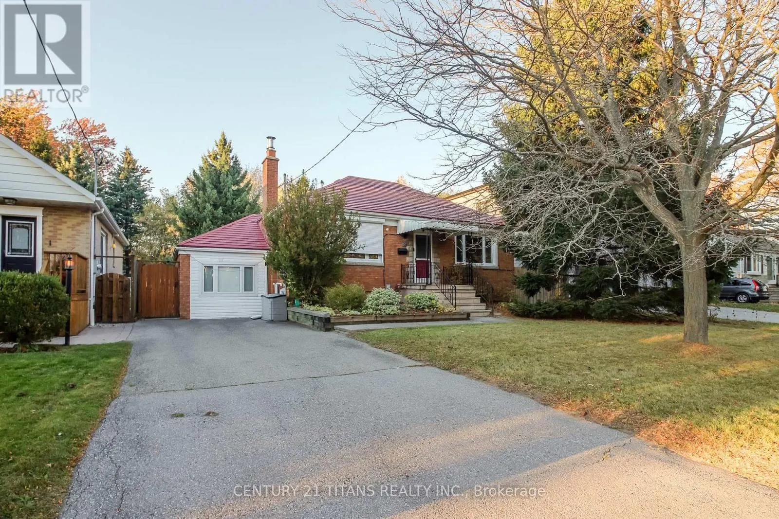 172 PHYLLIS AVENUE