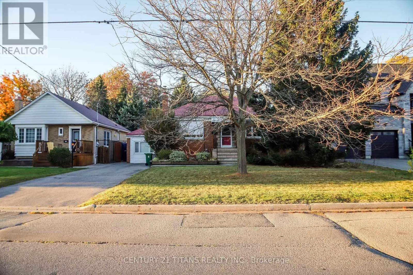 172 PHYLLIS AVENUE