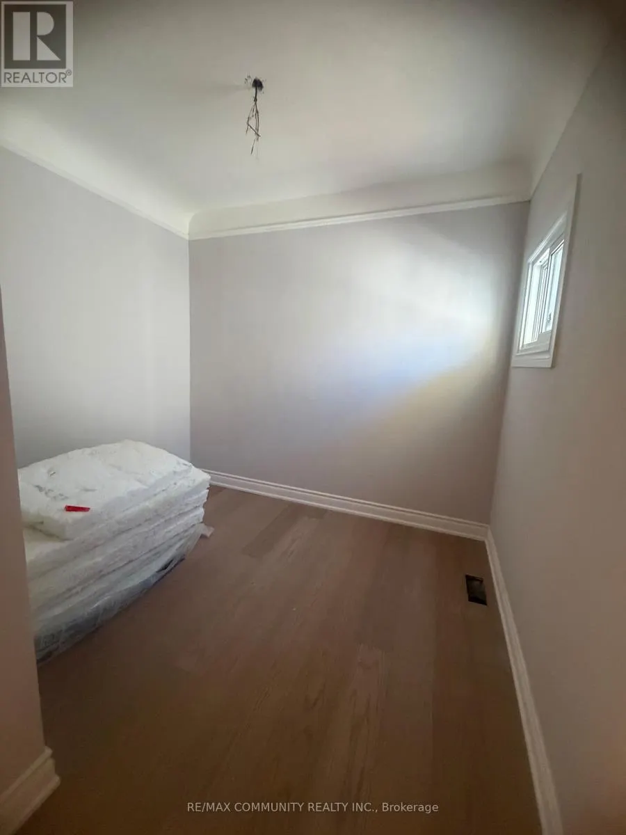 70 COLBORNE STREET W