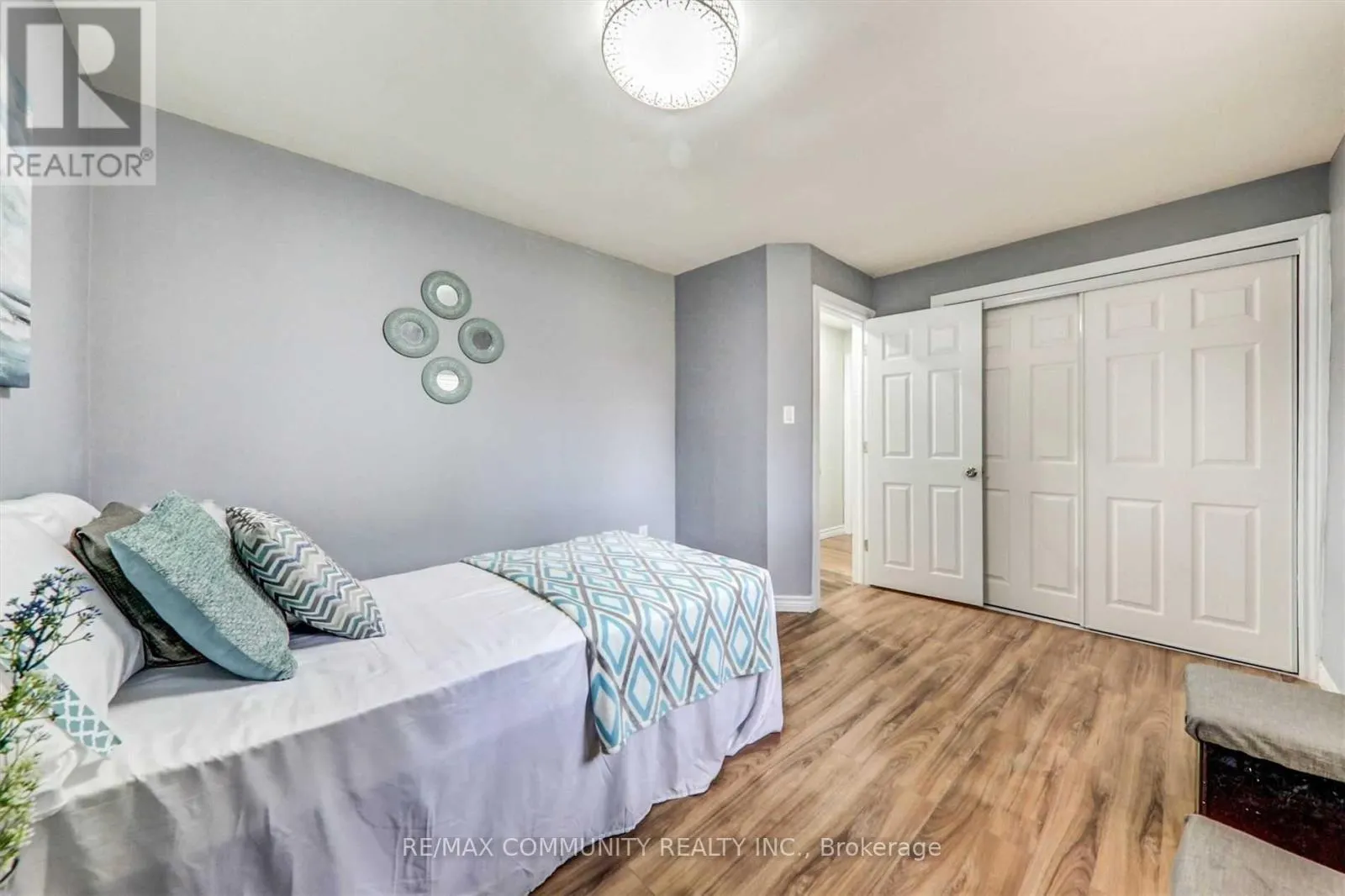 70 COLBORNE STREET W