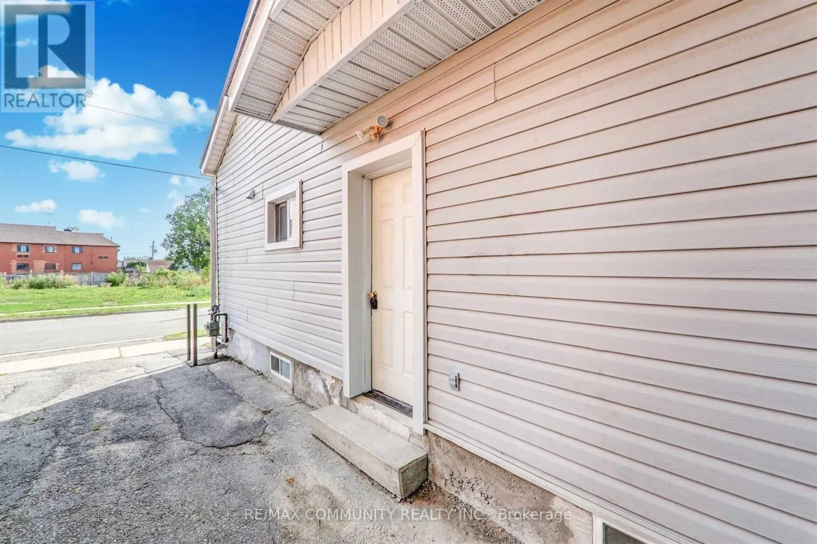 70 COLBORNE STREET W