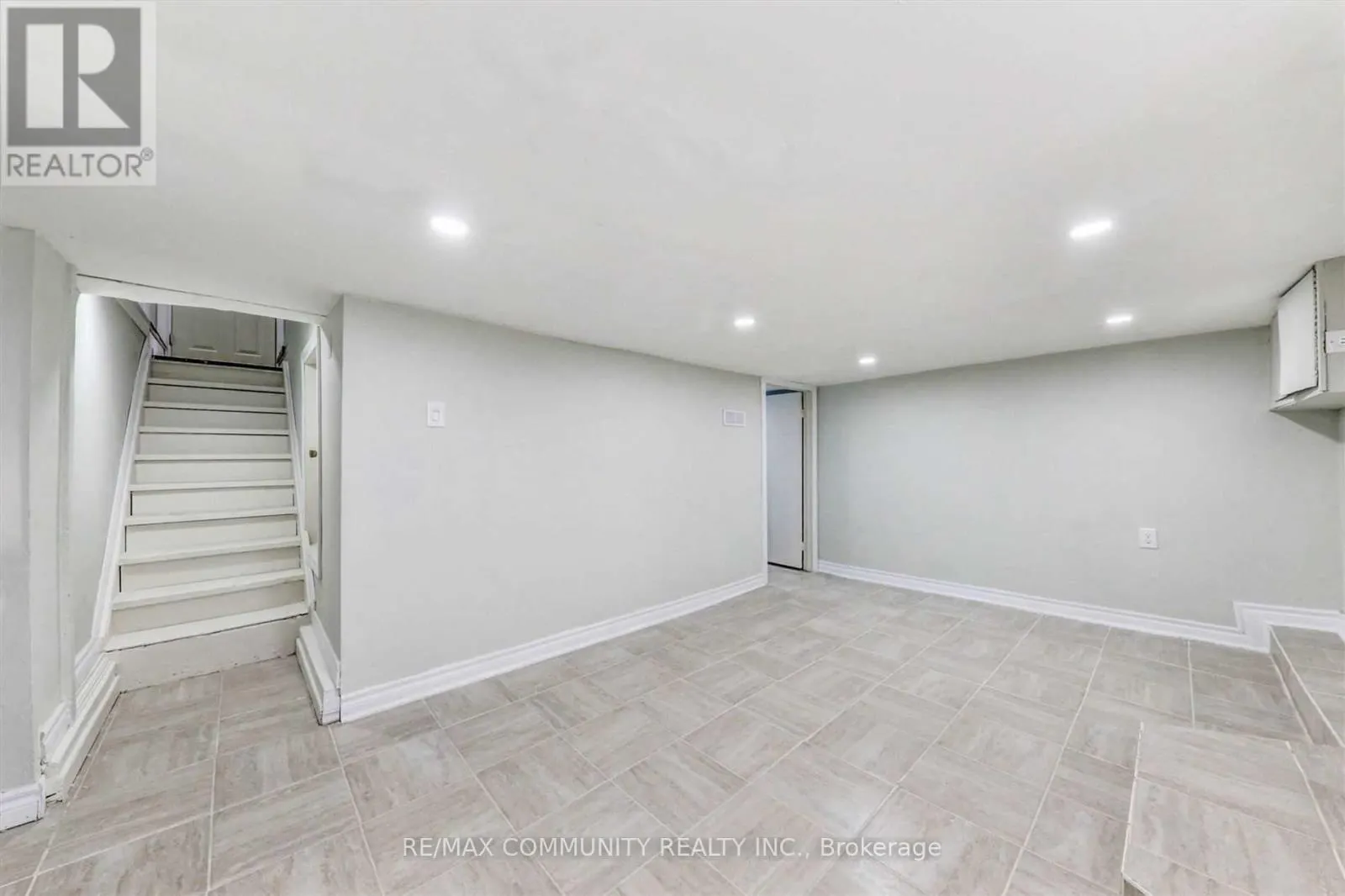 70 COLBORNE STREET W