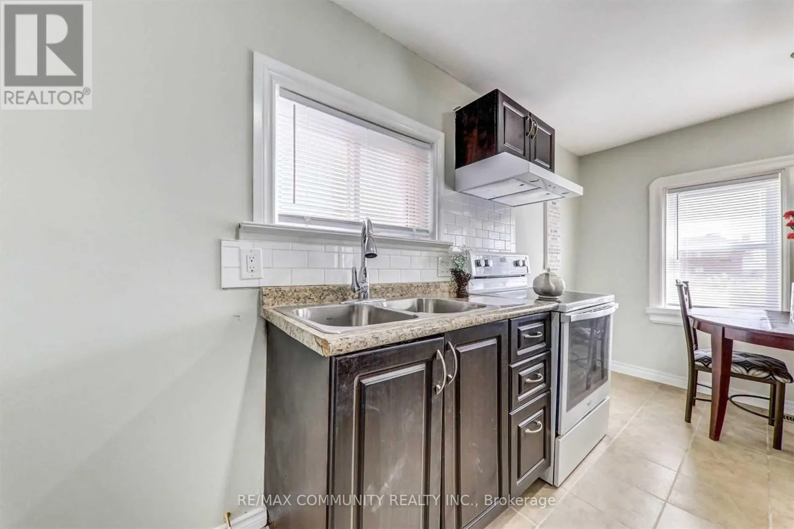 70 COLBORNE STREET W