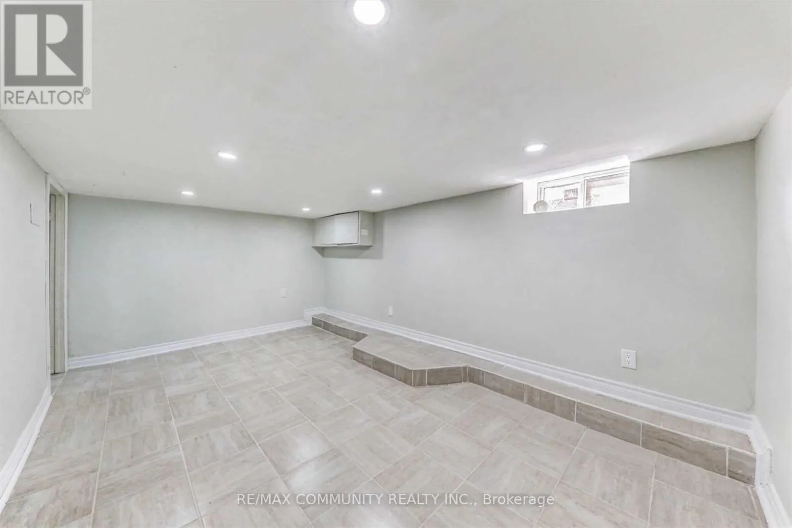 70 COLBORNE STREET W