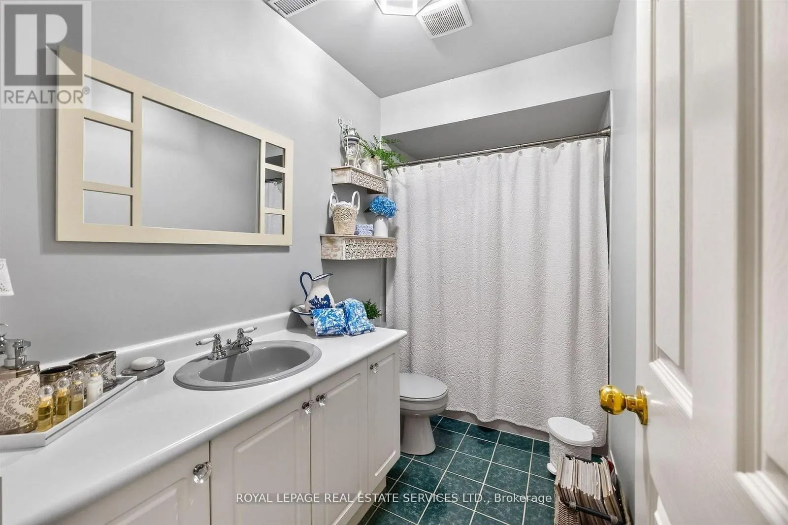 45 ROSEMARIE CRESCENT