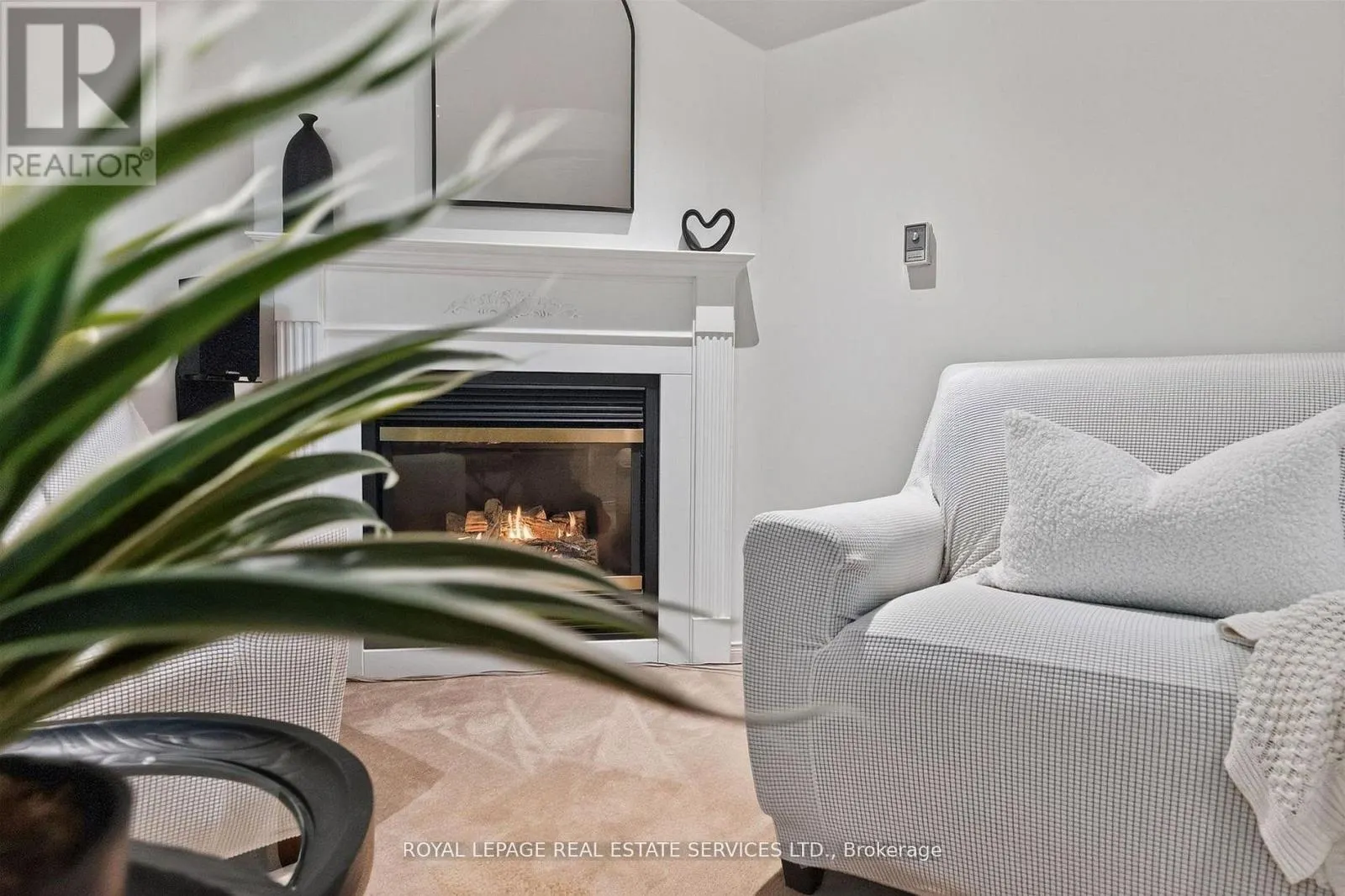 45 ROSEMARIE CRESCENT