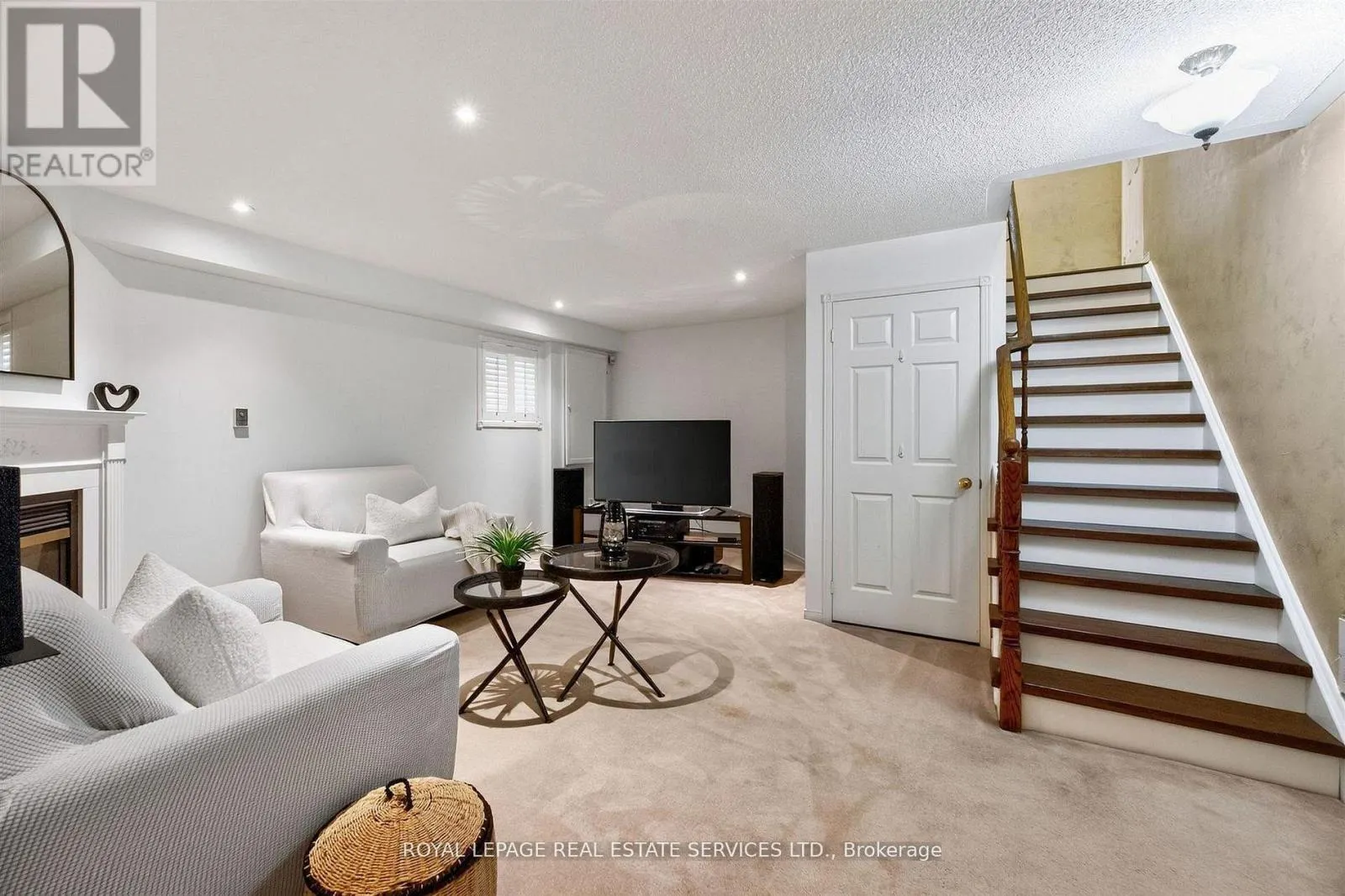 45 ROSEMARIE CRESCENT